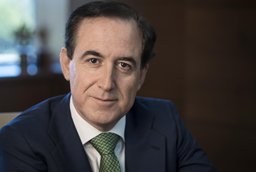 Antonio Huertas, nuevo presidente de Alumni-Universidad de Salamanca
