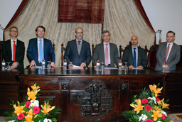 El ministro de Justicia de Colombia inaugura los 38 Cursos de Especialización en Derecho de la Universidad de Salamanca