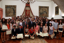 El rector entrega los Premios Acceso 2014 a los mejores estudiantes de Selectividad en la convocatoria de junio