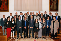 El rector preside la toma de posesión de cargos académicos y personal docente e investigador de la Universidad de Salamanca