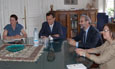 El rector de la Universidad de Salamanca mantiene un encuentro con los principales responsables educativos de Ginebra