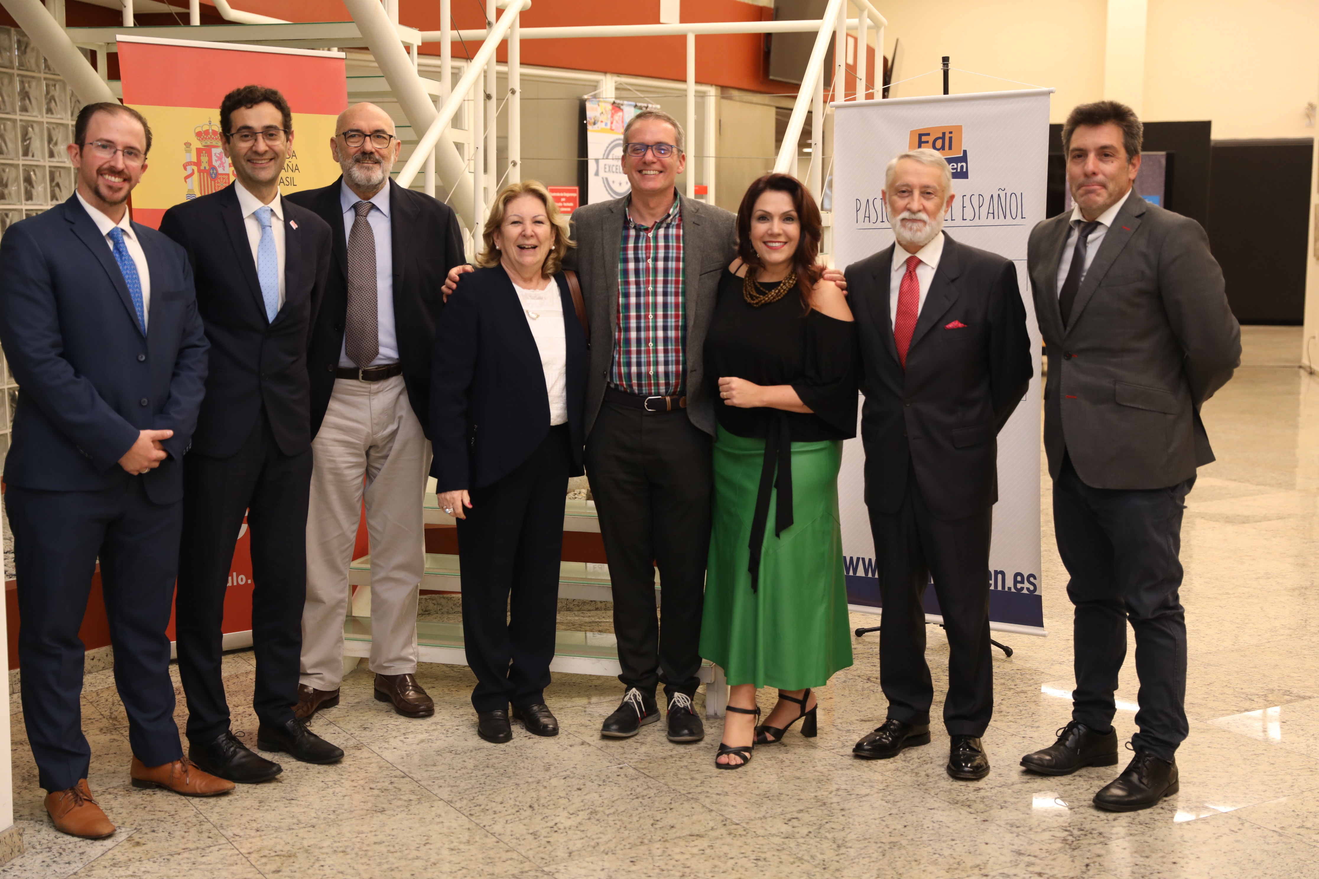 La Universidad de Salamanca amplía el Proyecto Español Excelente a centros de secundaria de Brasil