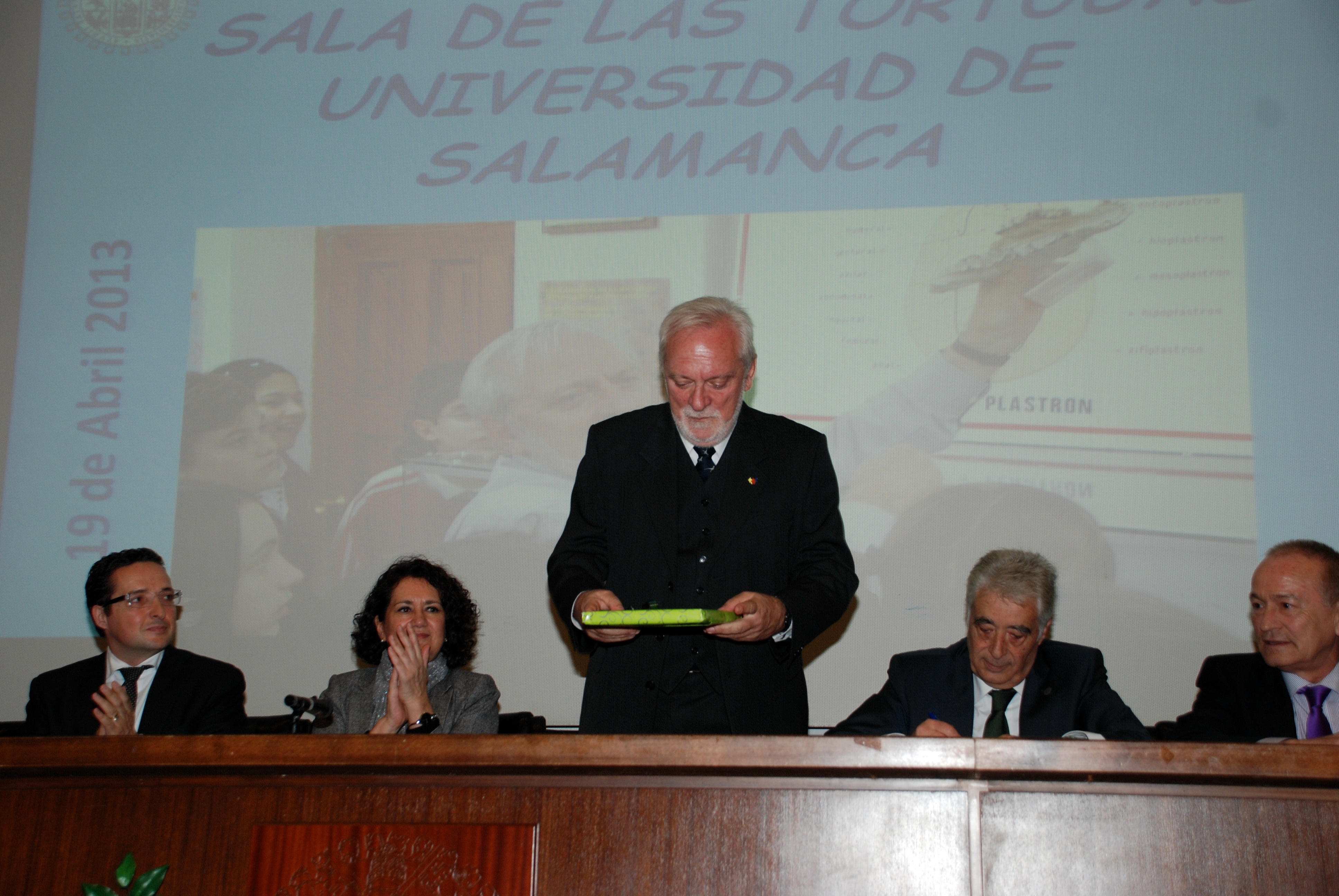 La Facultad de Ciencias de la Universidad de Salamanca acoge un acto oficial en conmemoración del XXV aniversario de la ‘Sala de las Tortugas’ y su fundador, Emiliano Jiménez