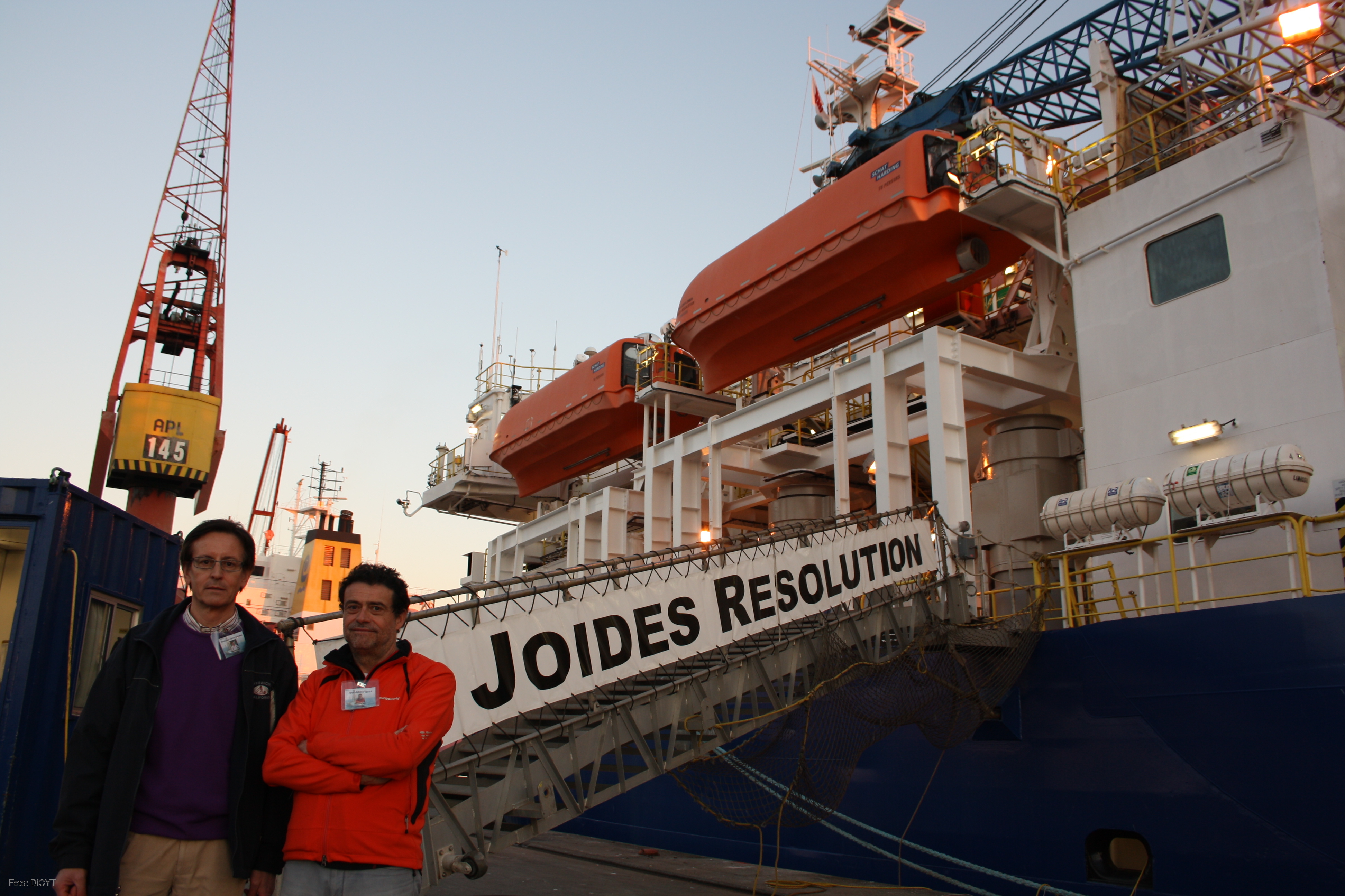 Visita al buque oceanográfico Joides Resolution.