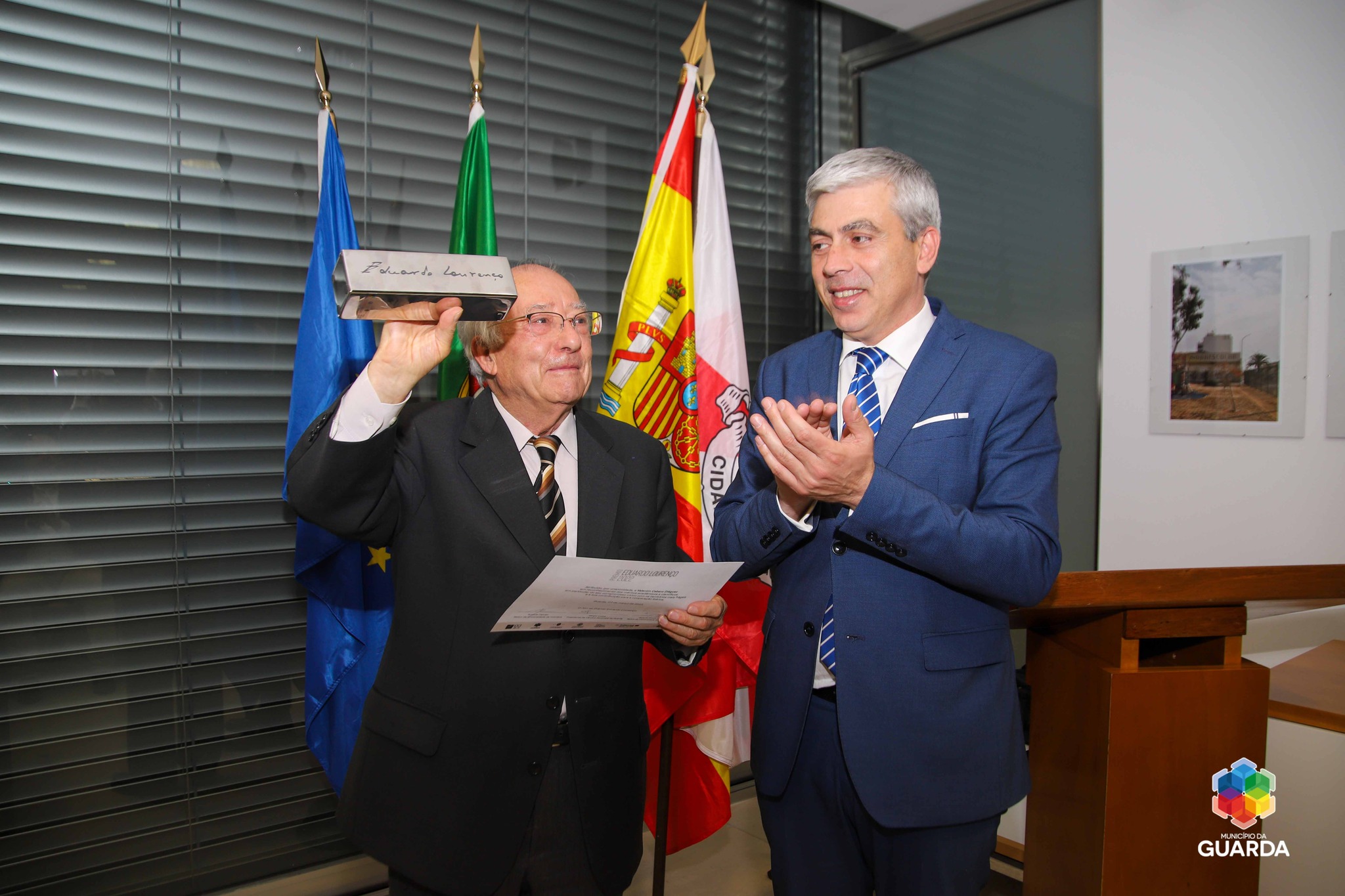 Valentín Cabero recibe el premio Eduardo Lourenço en Guarda