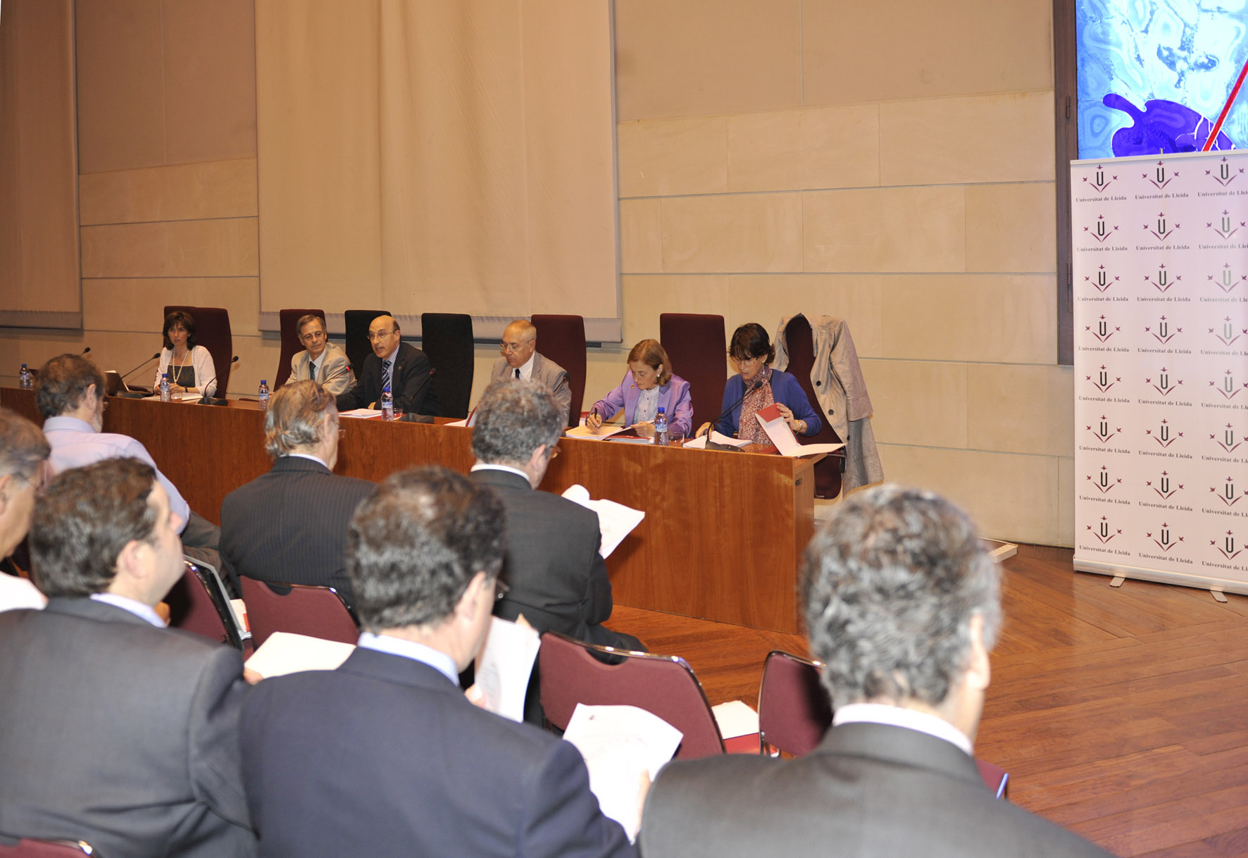 El rector presenta el proyecto del VIII Centenario la Universidad de Salamanca en la Asamblea General de la CRUE