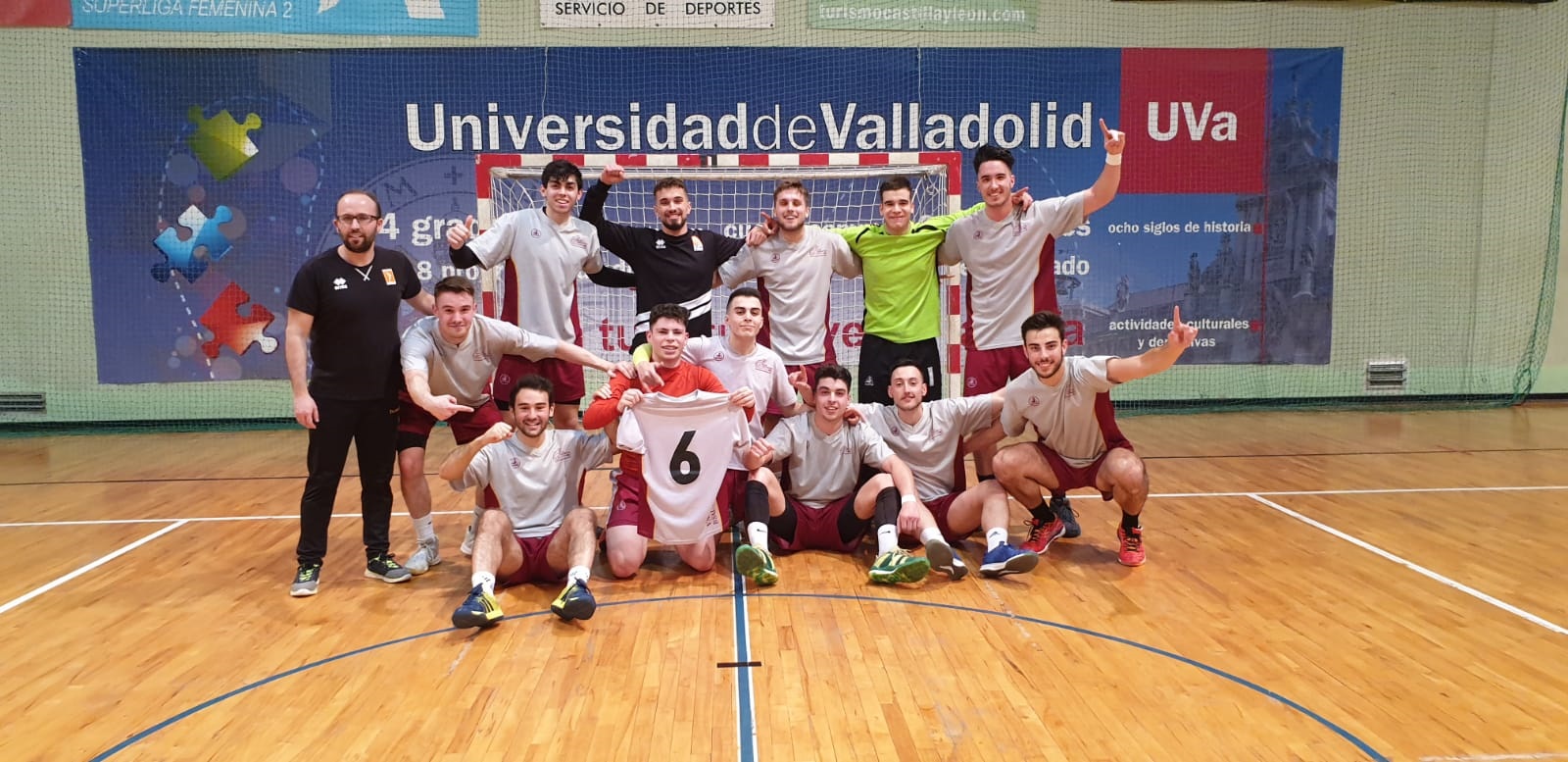 Los equipos de balonmano masculino y baloncesto femenino de la Universidad de Salamanca se clasifican para las finales nacionales universitarias