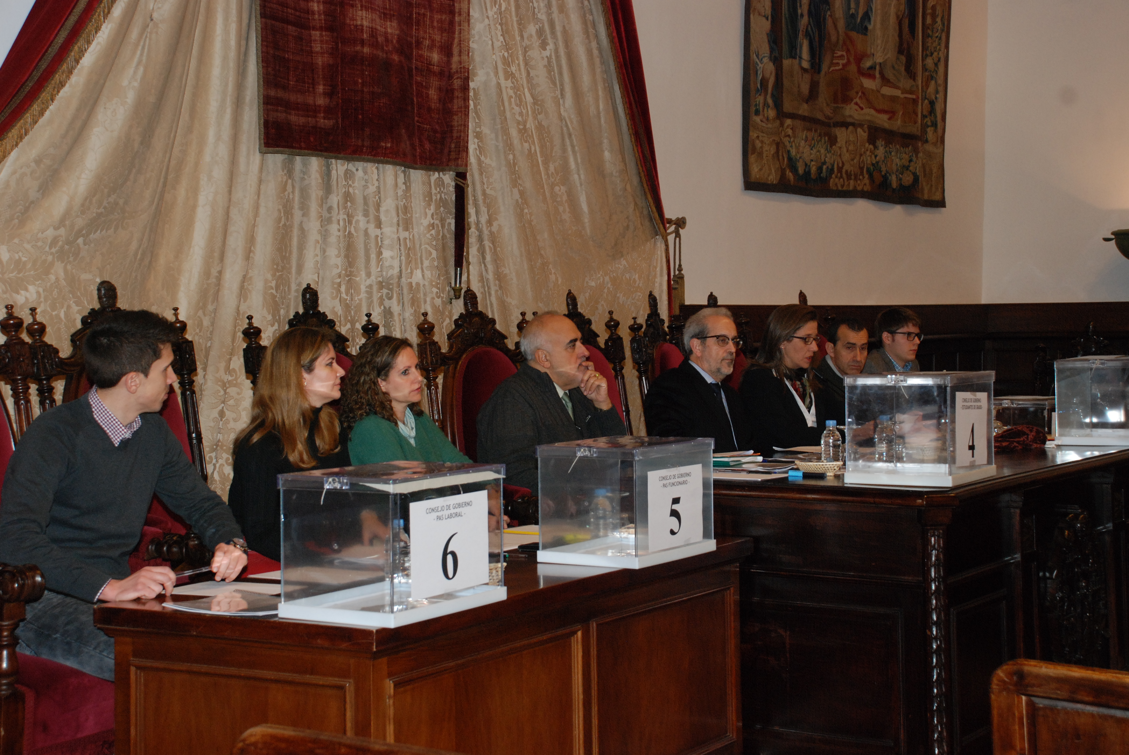 El Claustro Universitario elige a sus representantes en las comisiones delegadas y en el Consejo de Gobierno