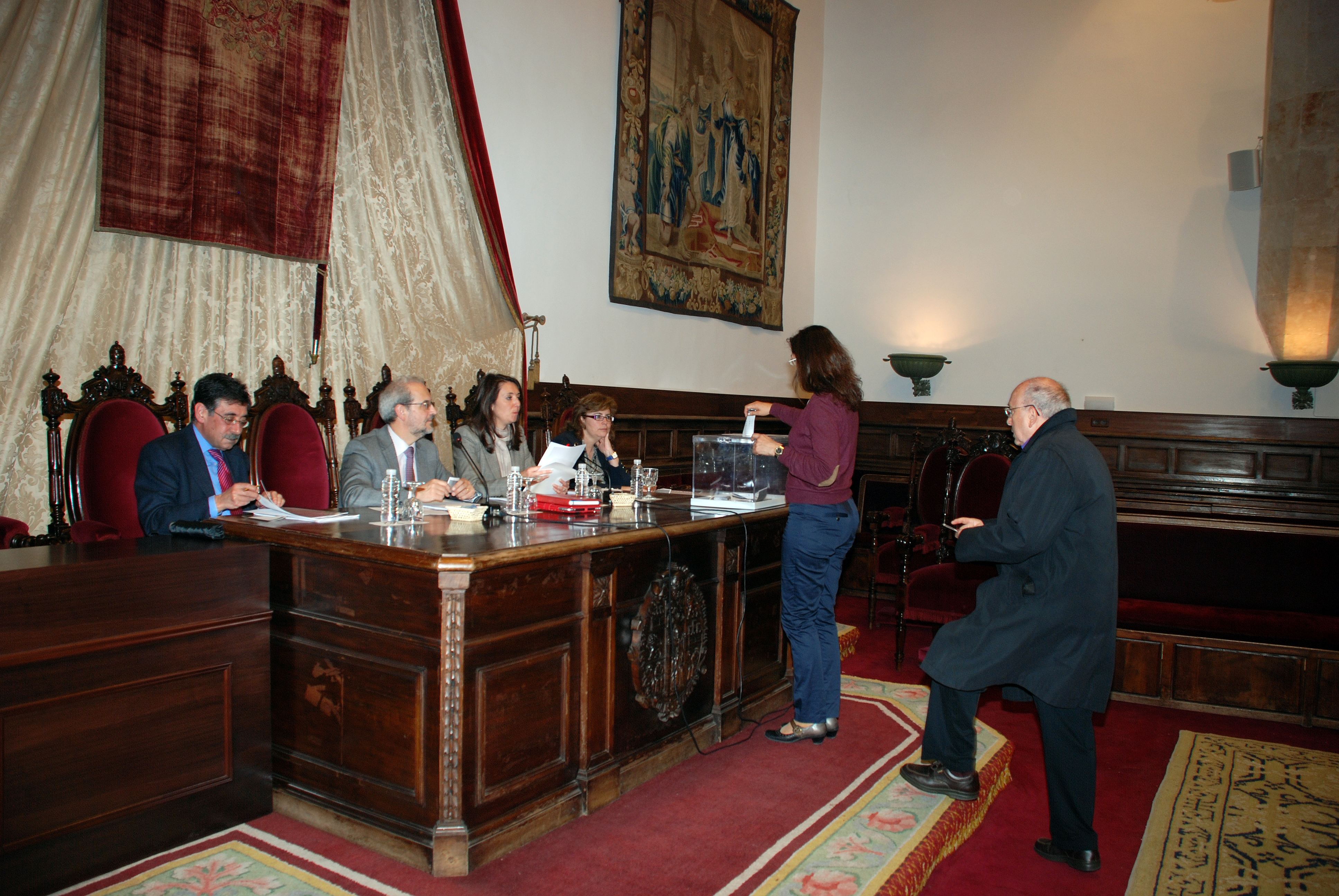 La Universidad de Salamanca concederá el doctorado honoris causa a Plácido Domingo, Stephen Graham y Francisco Muñoz