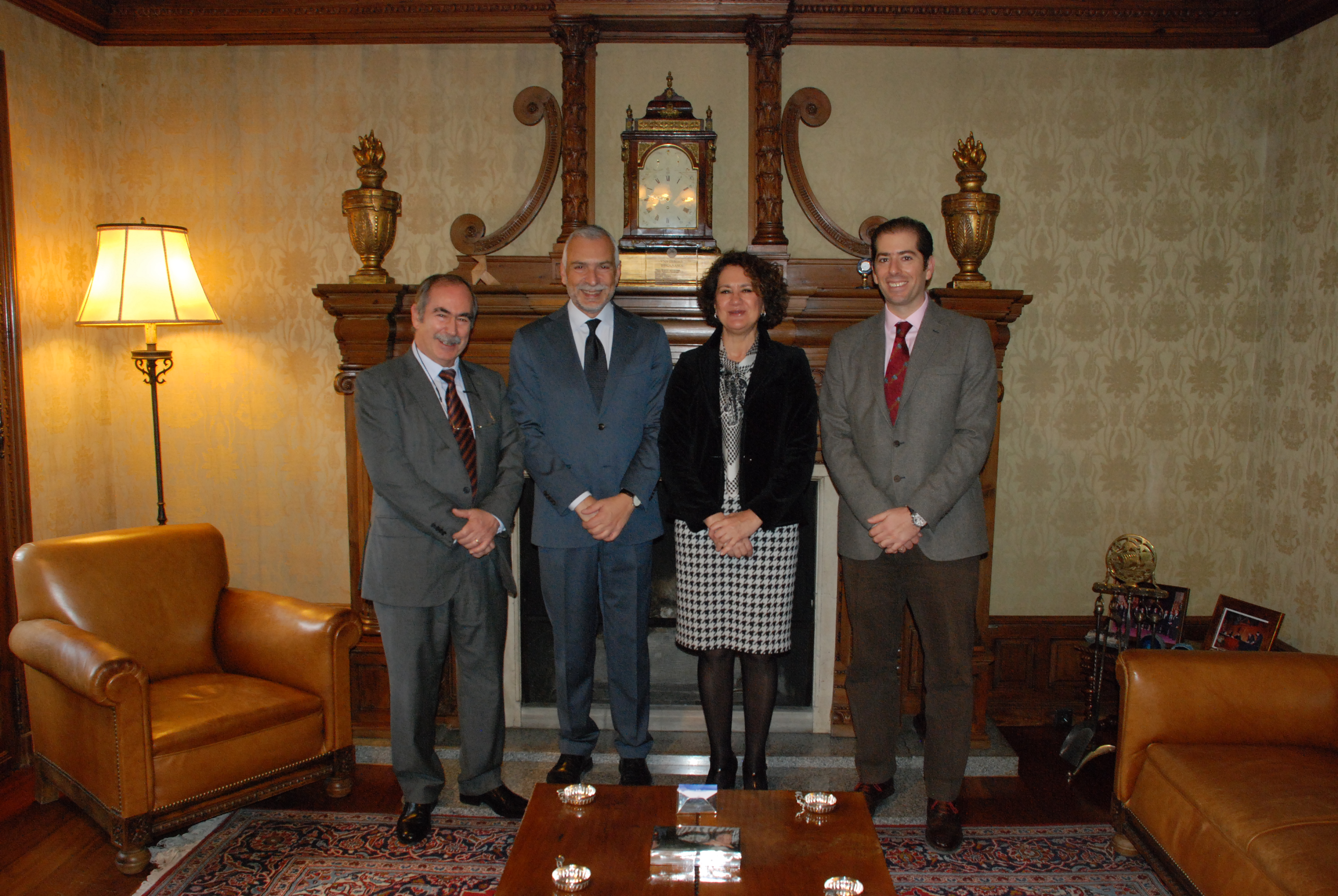 La vicerrectora de Internacionalización recibe al embajador de Italia en España