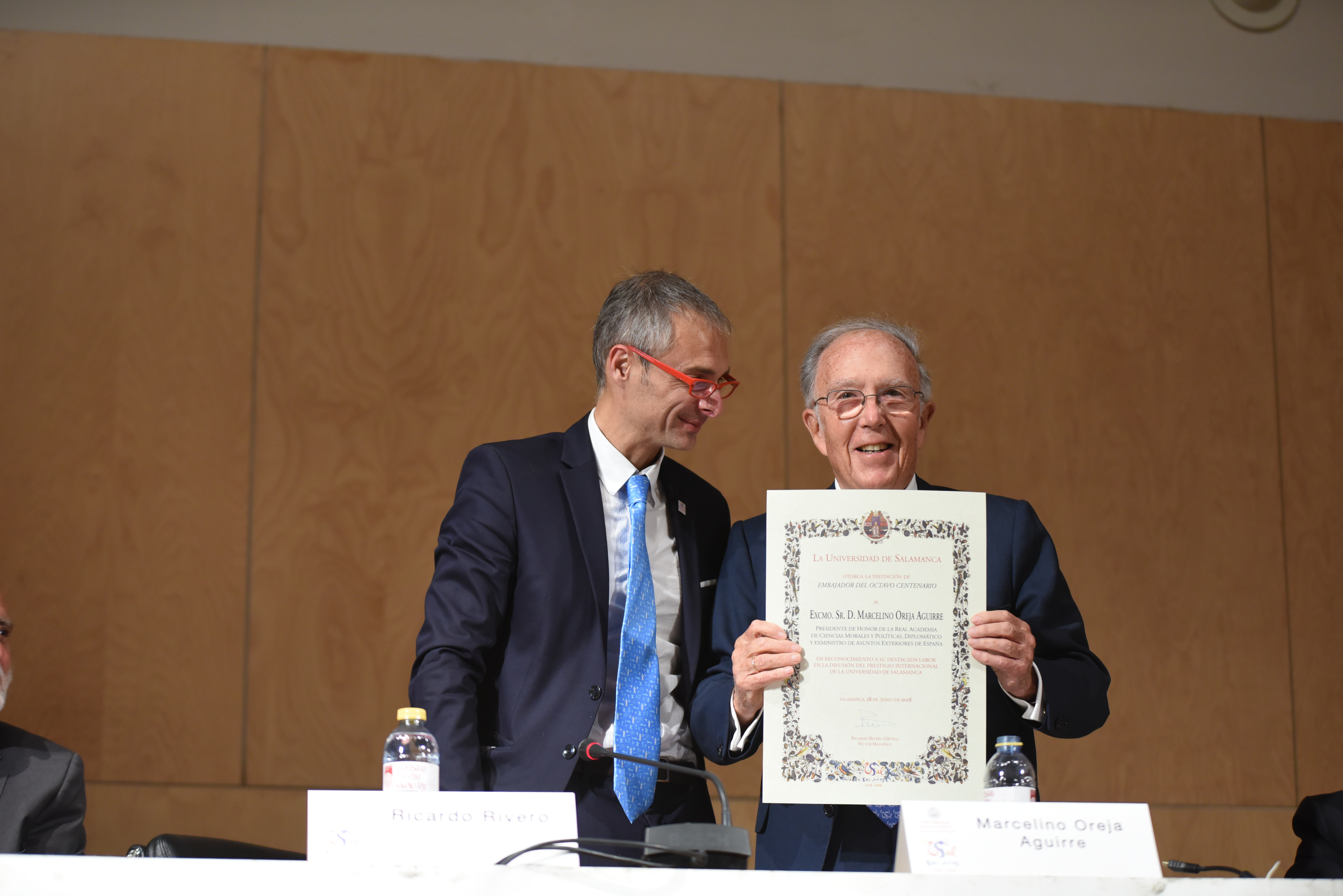 La Universidad de Salamanca nombra a Marcelino Oreja Embajador del VIII Centenario 