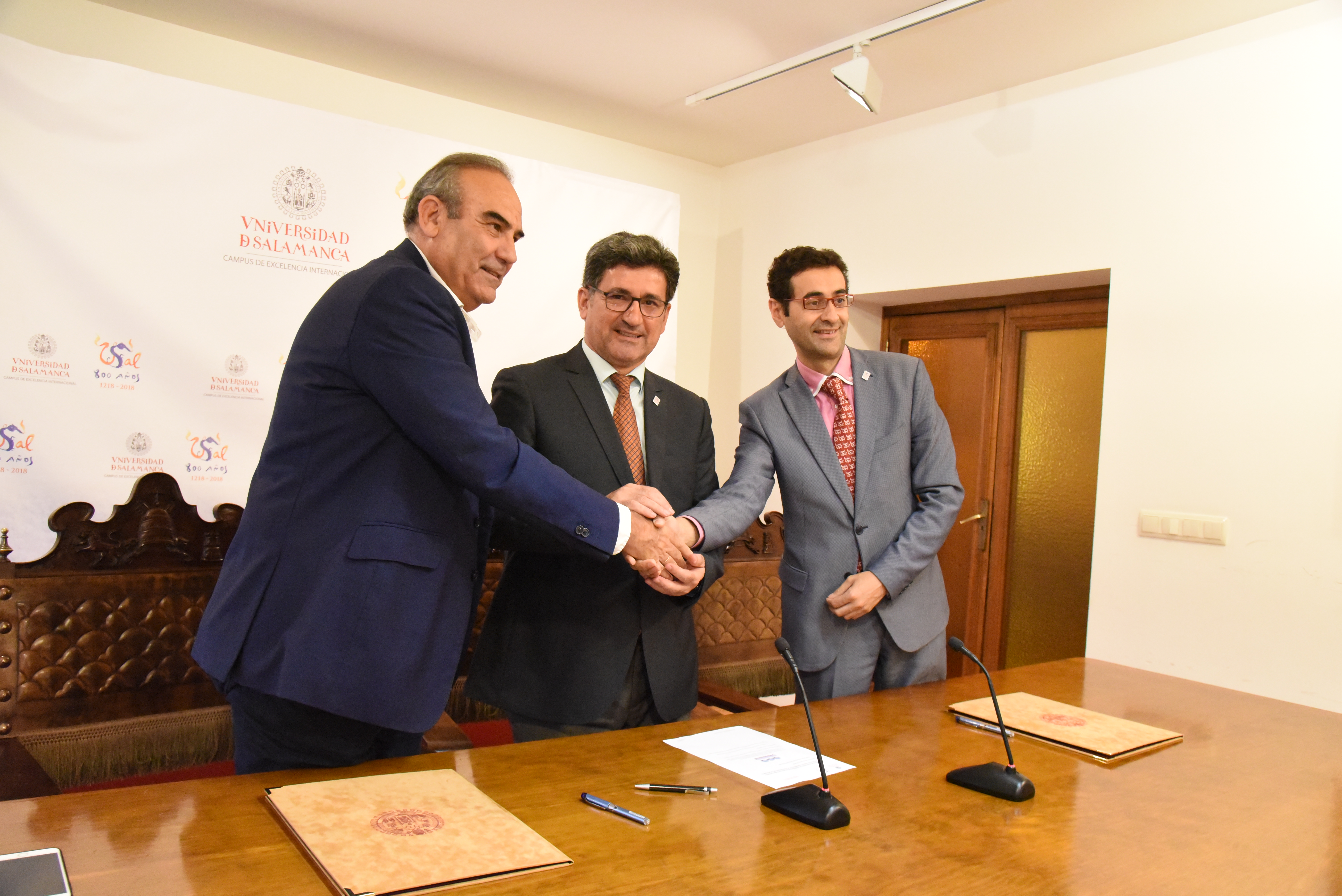 La Universidad de Salamanca firma una nueva franquicia de ELE USAL en Gran Canaria 