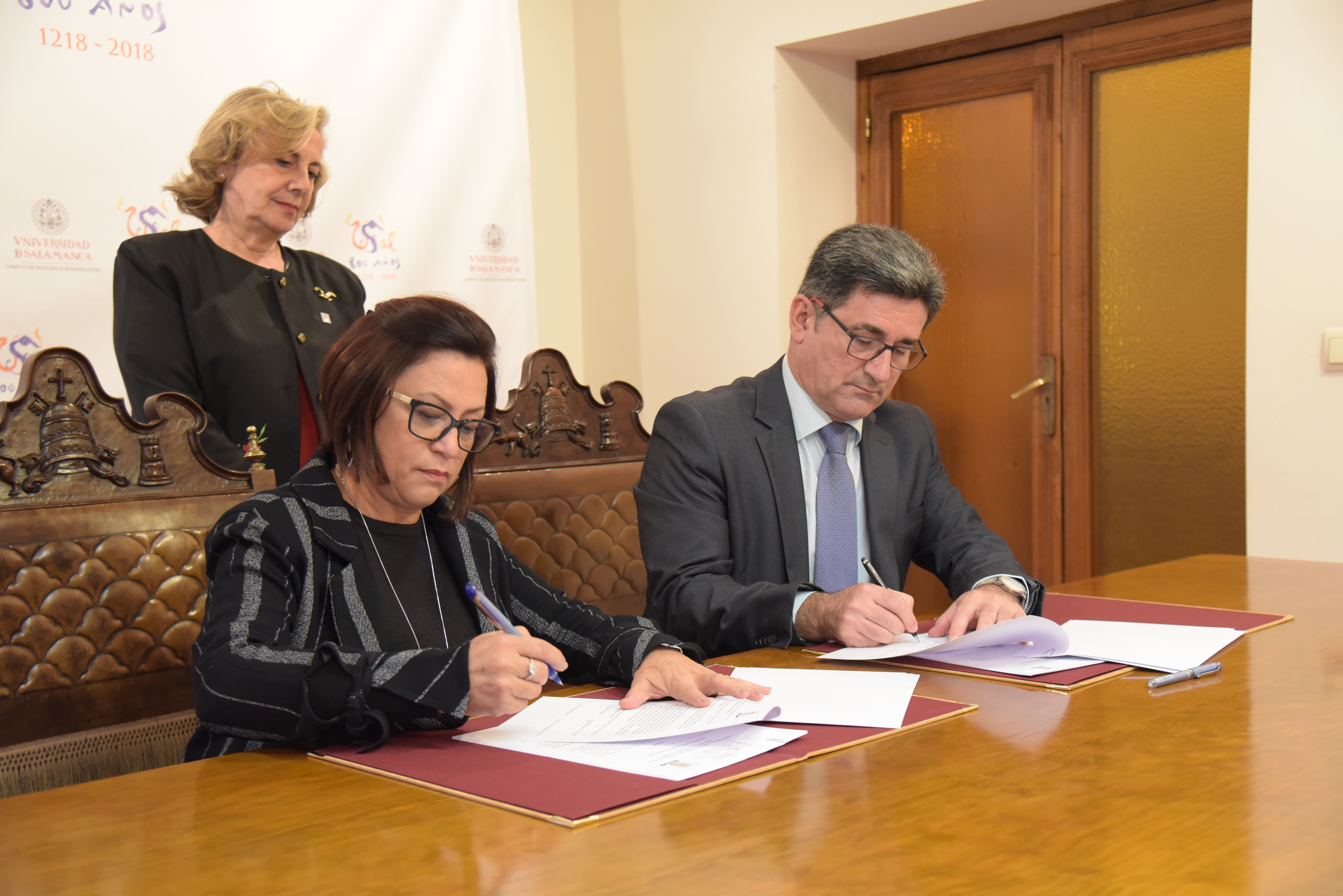 La Universidad de Salamanca suscribe dos convenios de colaboración con la Universidad Nacional Federico Villareal y la Universidad Estadual do Norte de Paraná  