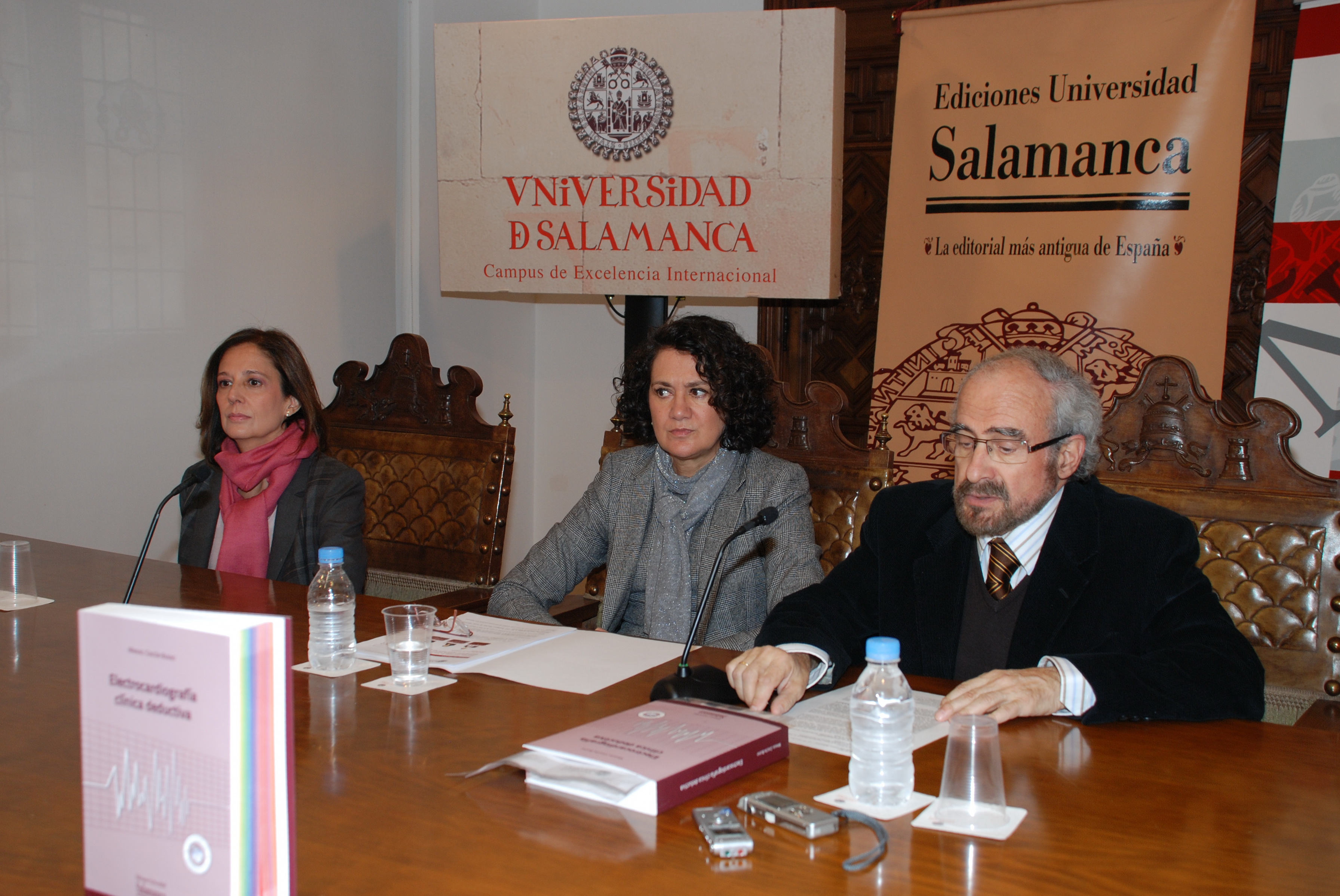 Ediciones Universidad de Salamanca presenta una obra que profundiza en el uso e interpretación del electrocardiograma