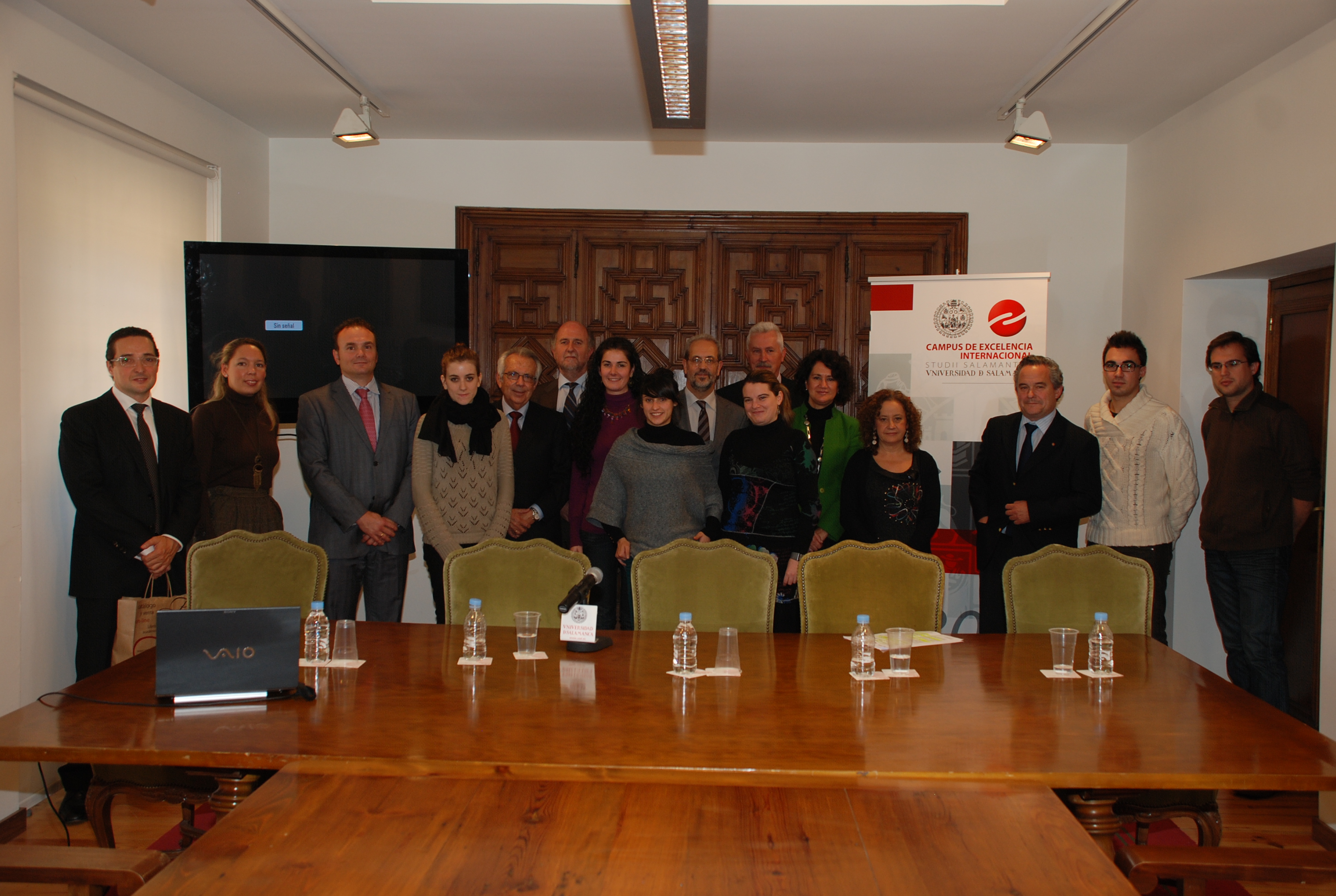 Firma de convenio entre la Universidad de Salamanca, la empresa Indra y la Fundación Adecco de Tecnología Accesible