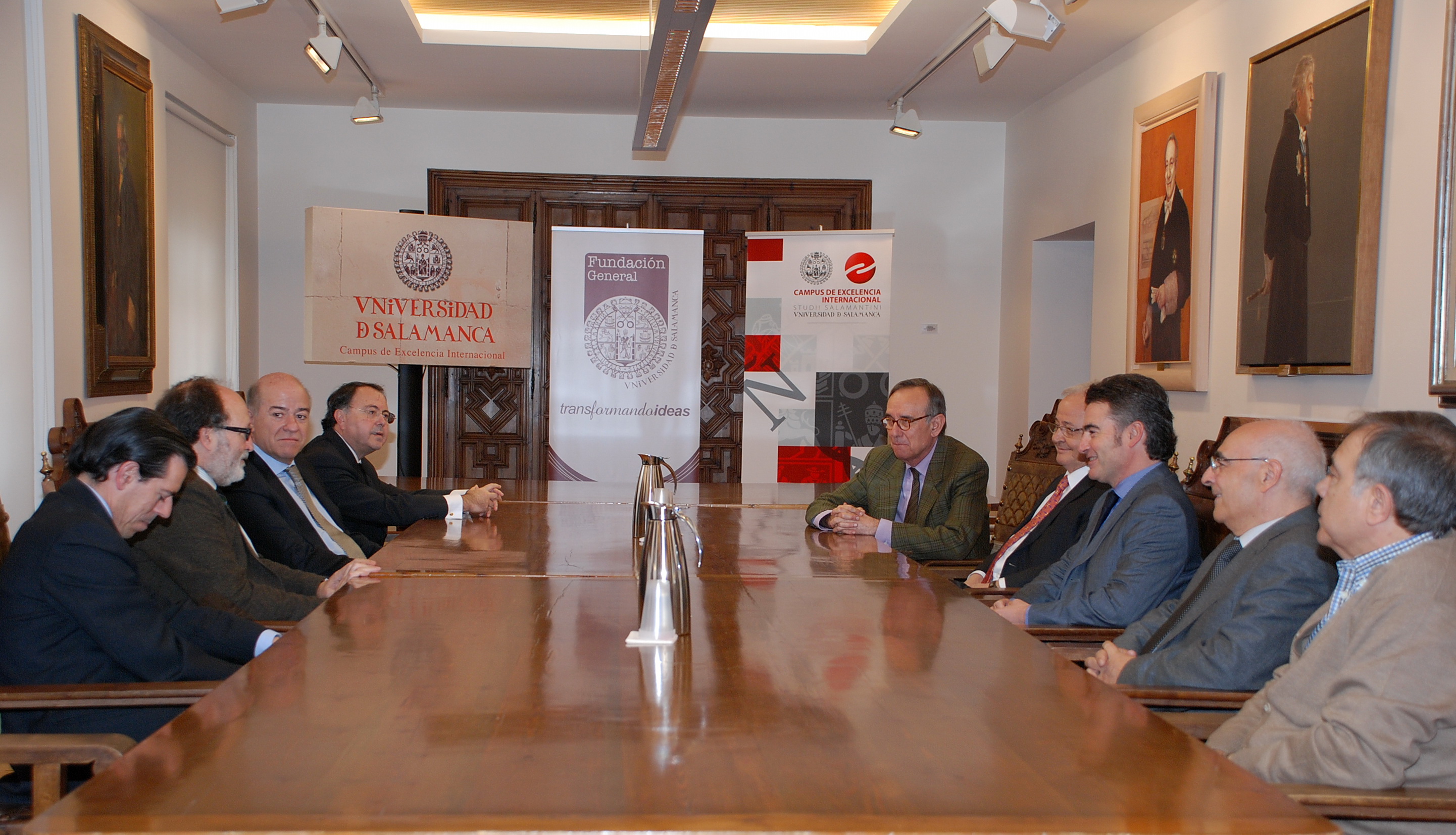 La Fundación General de la Universidad de Salamanca y Laboratorios INIBSA impulsarán la investigación farmacéutica