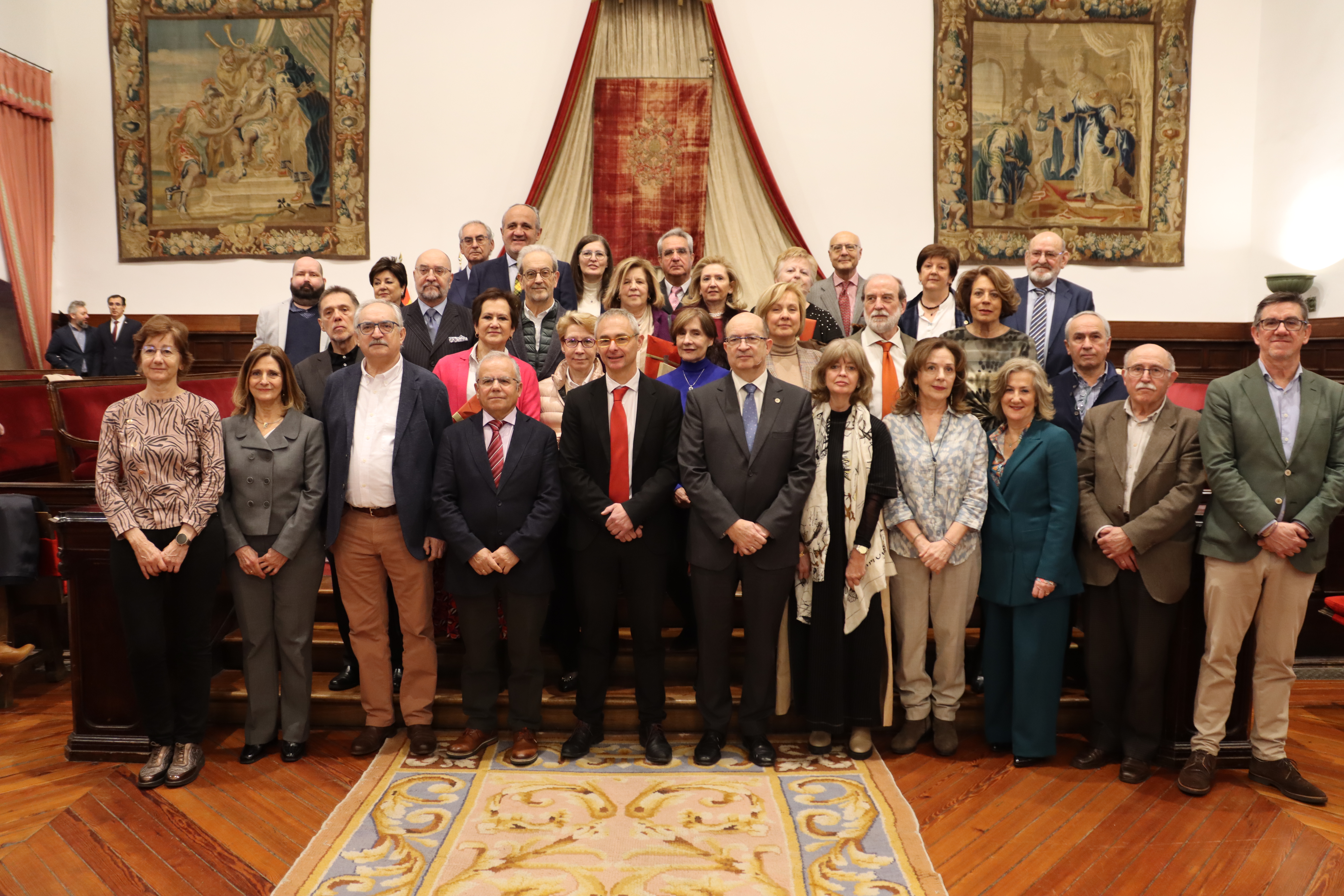 La Universidad de Salamanca homenajea al personal docente e investigador que se jubila este curso