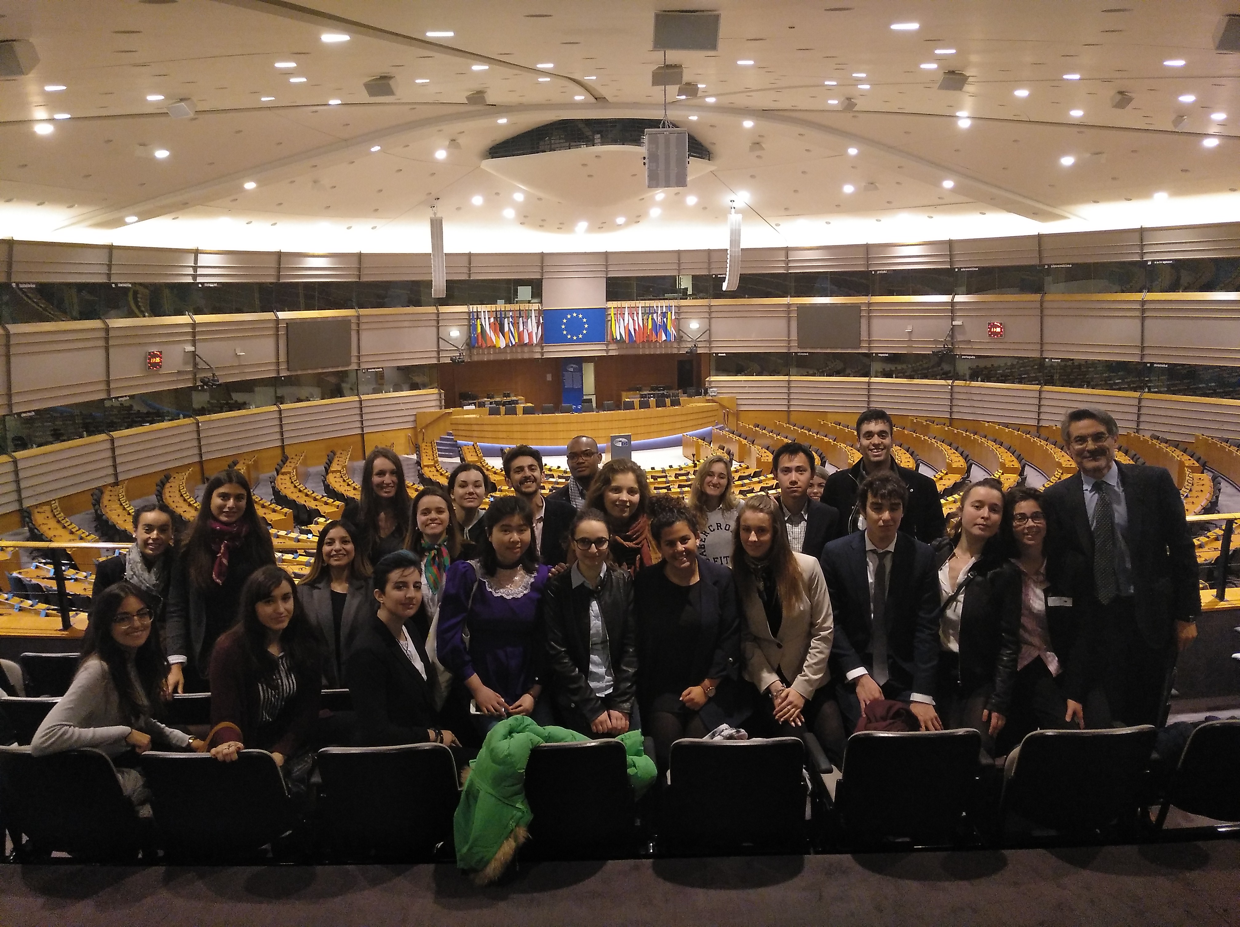 Alumnos del Máster en Estudios de la Unión Europea de la Universidad de Salamanca visitan los órganos de gobierno de la zona euro en Bruselas