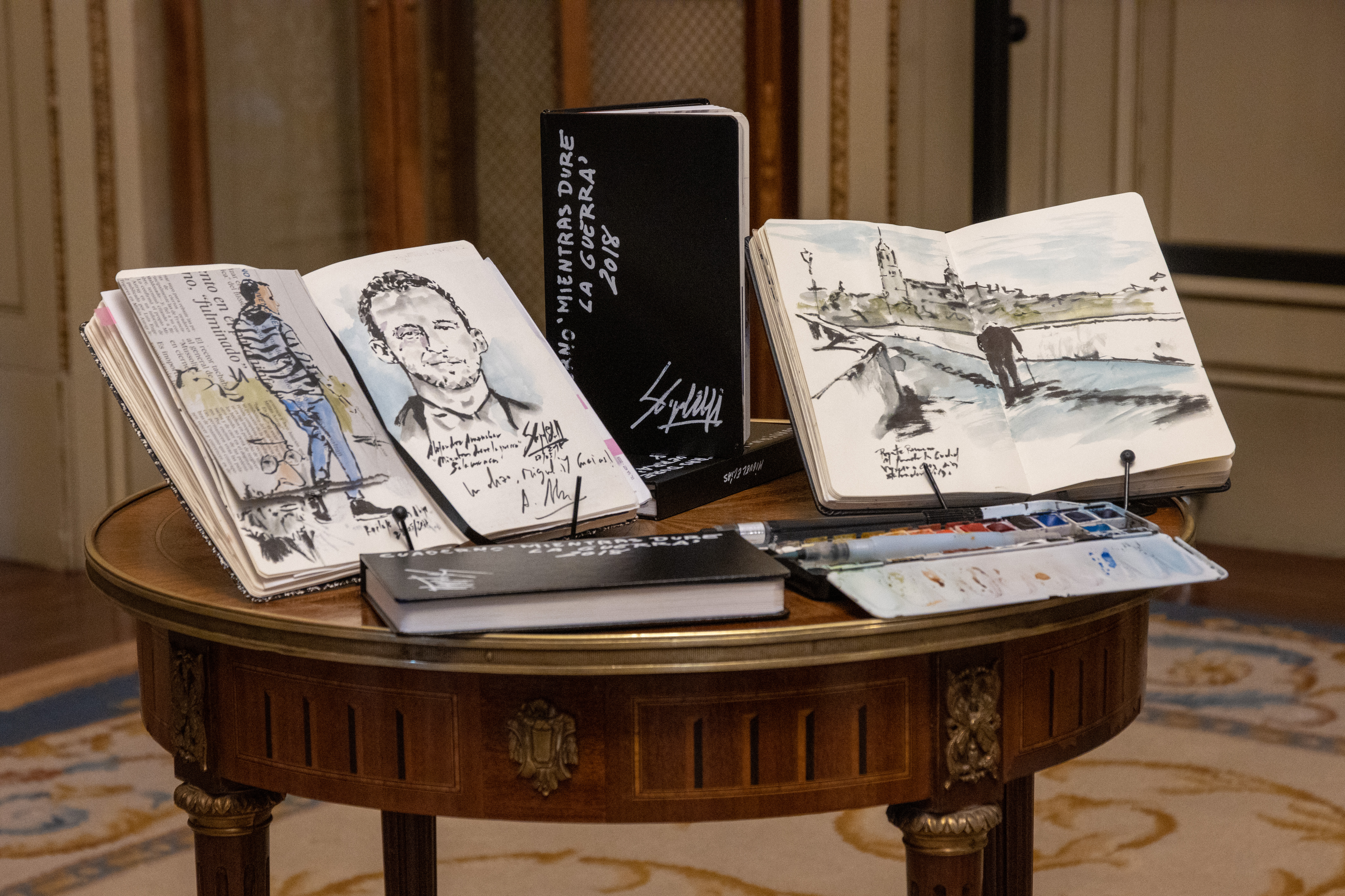 El Ayuntamiento y la Universidad de Salamanca editan el Cuaderno ‘Mientras dure la guerra’ del pintor Miguel Elías, realizado por el autor durante el rodaje de la película de Amenábar