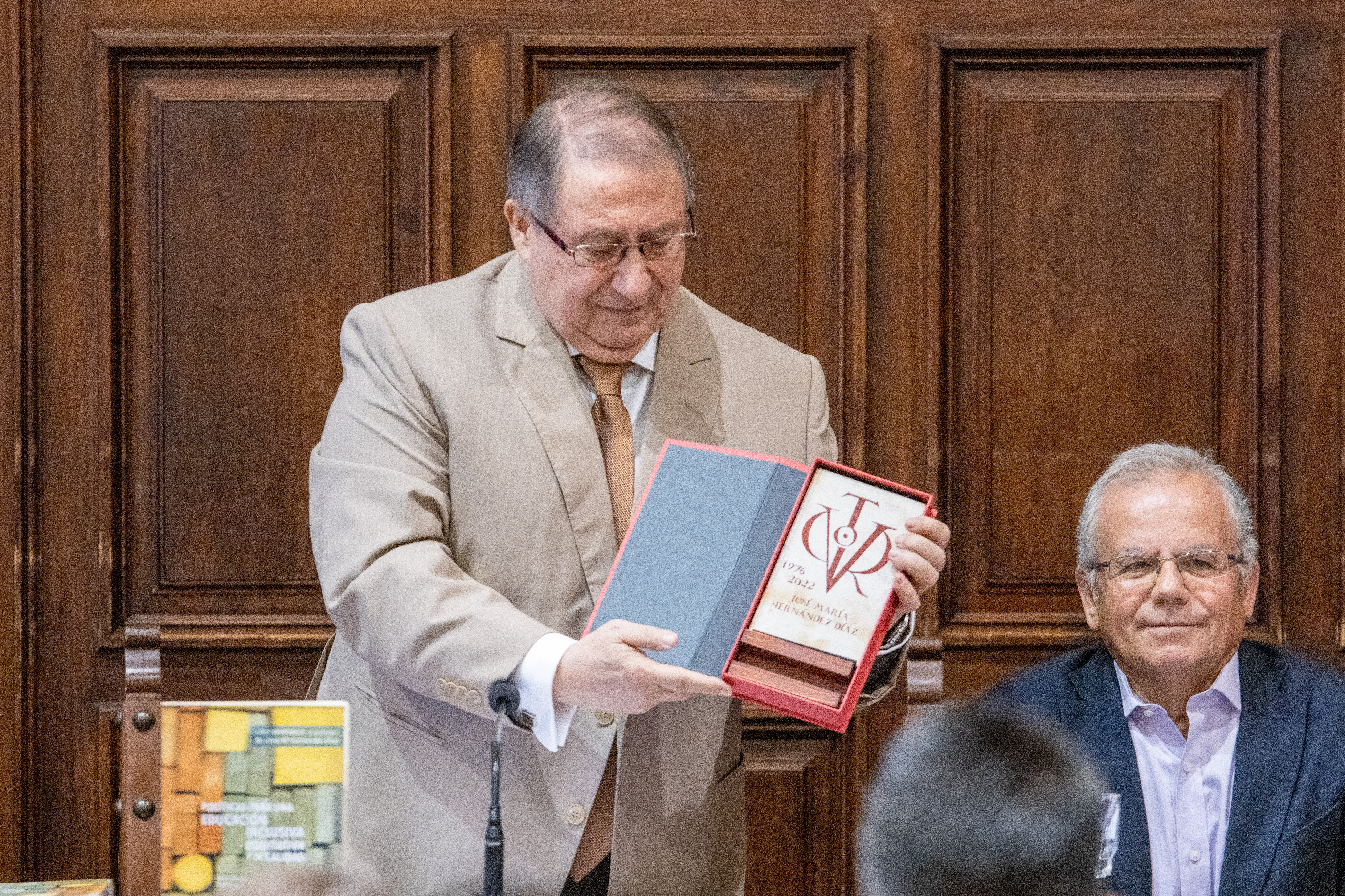 Emotivo homenaje al profesor José María Hernández Díaz con motivo de su jubilación