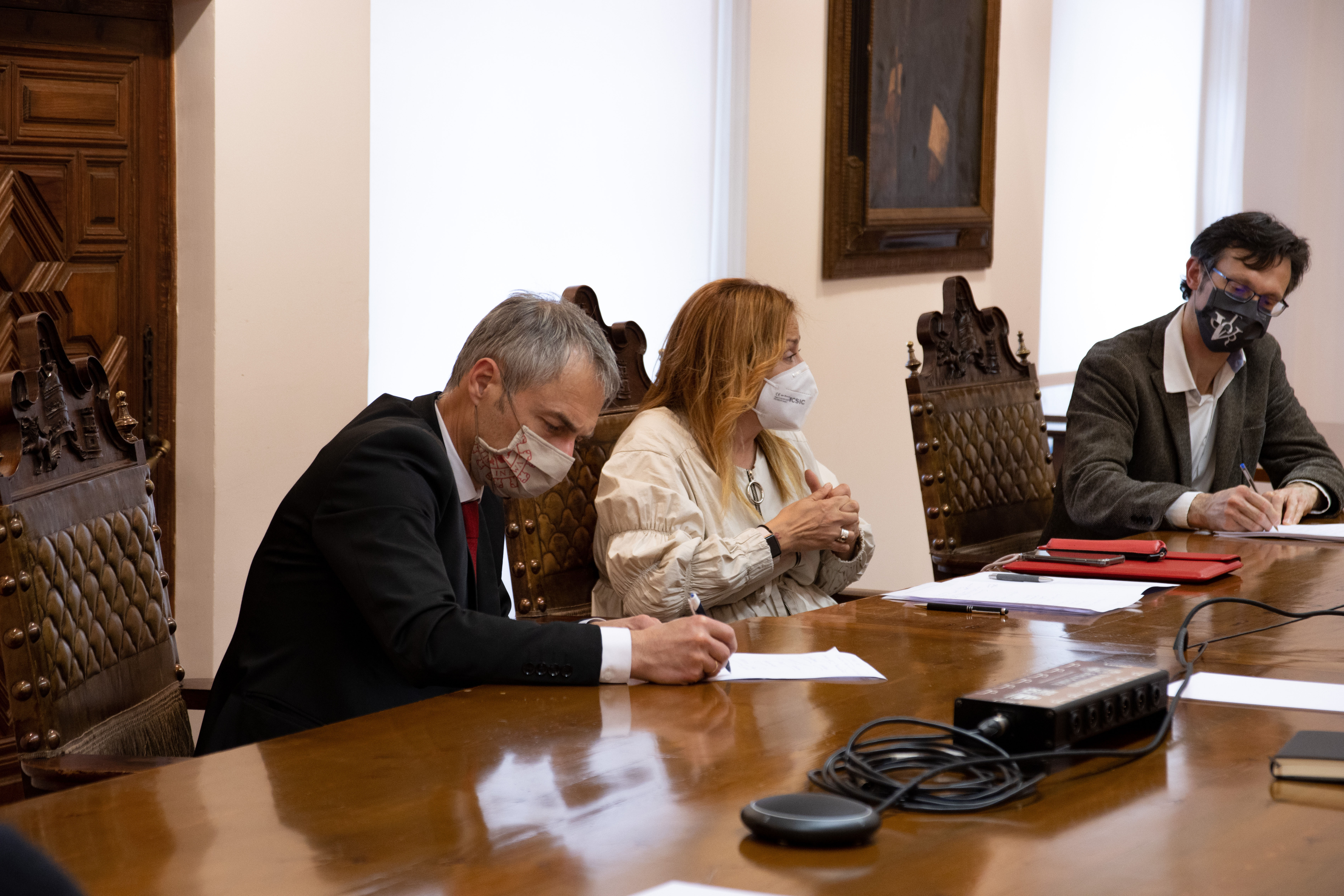 Reunión de trabajo de Ricardo Rivero e Inma Aguilar Nàcher.