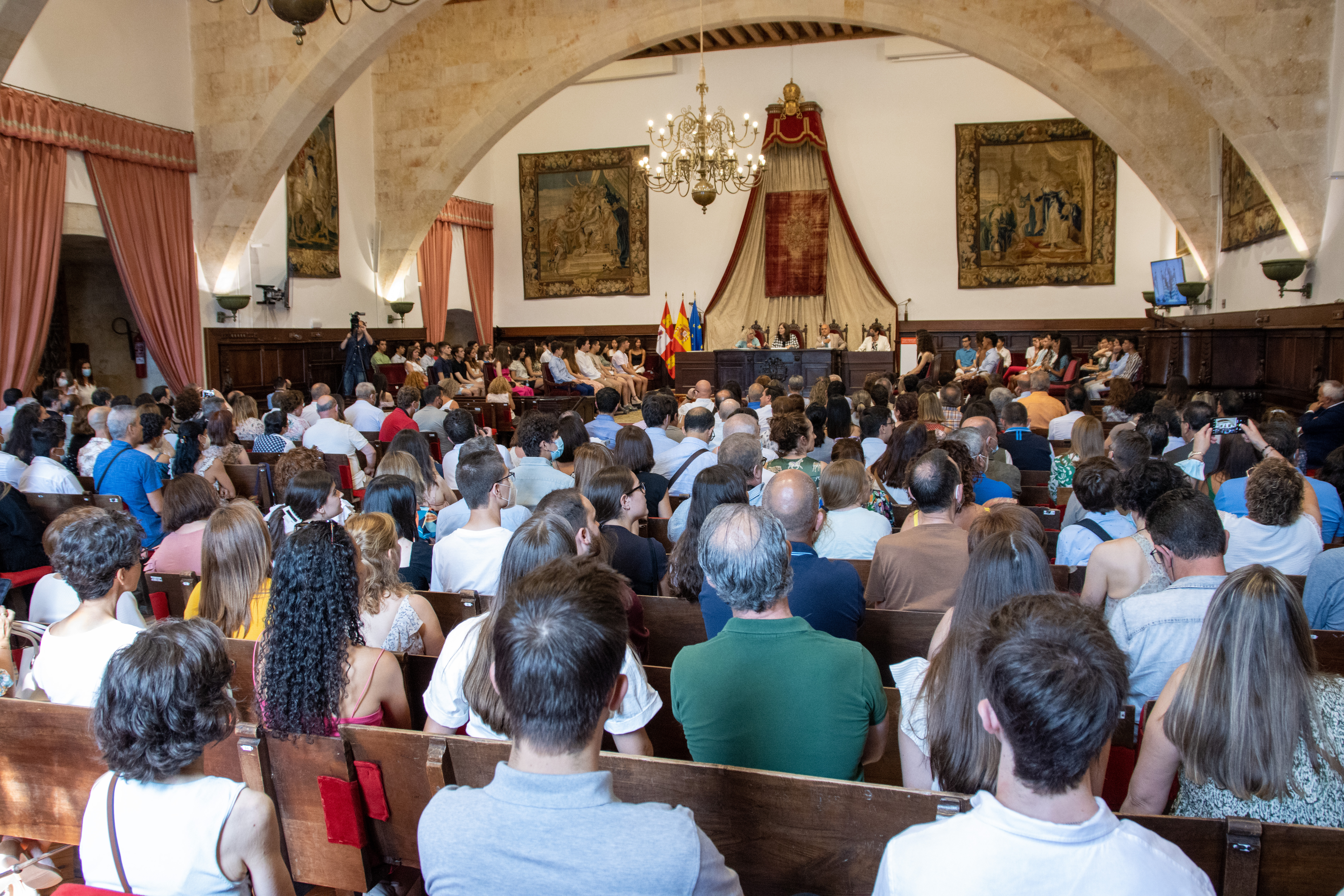 La Universidad de Salamanca reconoce a los estudiantes con mejores calificaciones en la fase general de la EBAU