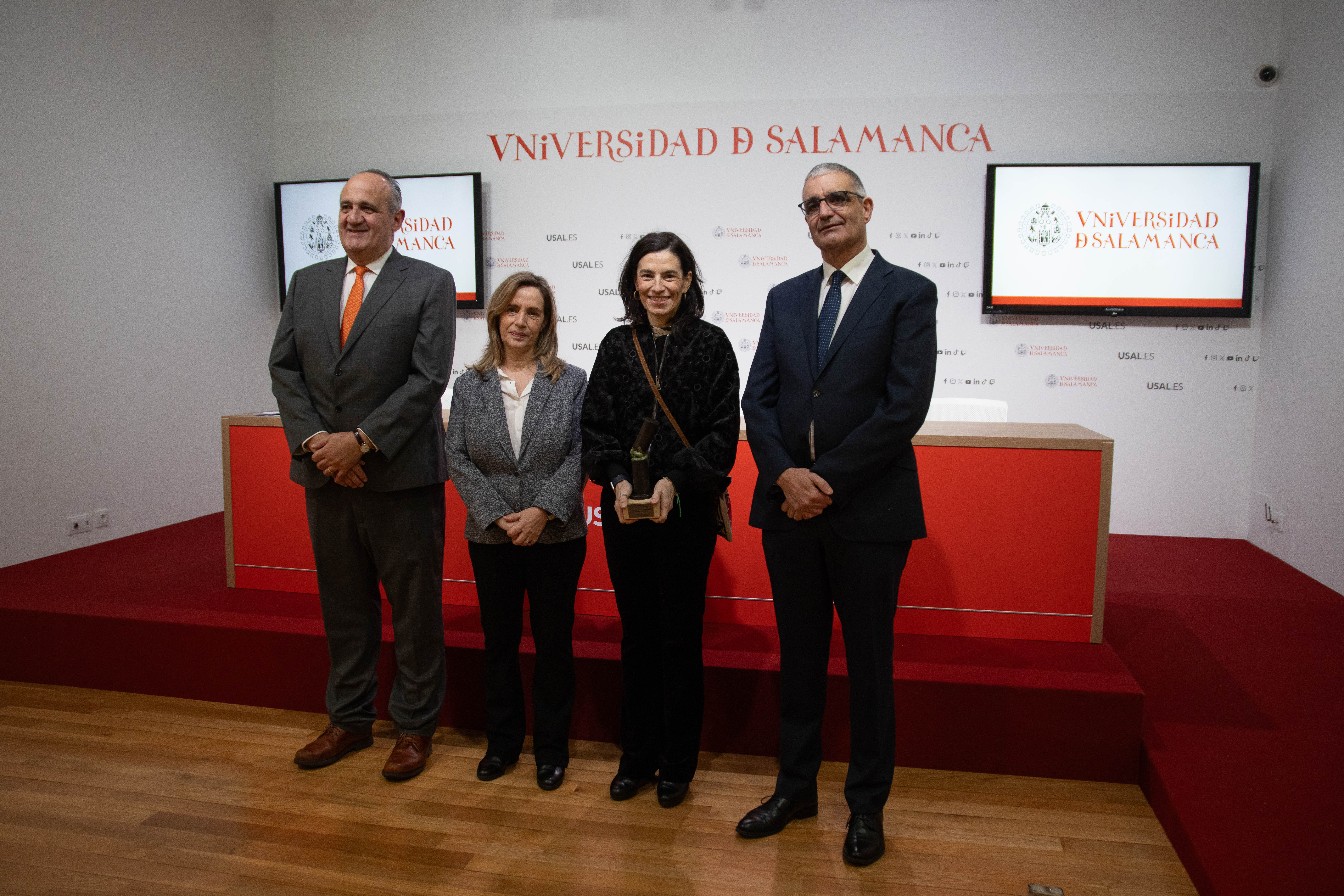 Marta M. Alonso recibe el XIV Premio Nacional de Investigación en Cáncer Diz Pintado por su trabajo en tumores cerebrales infantiles 