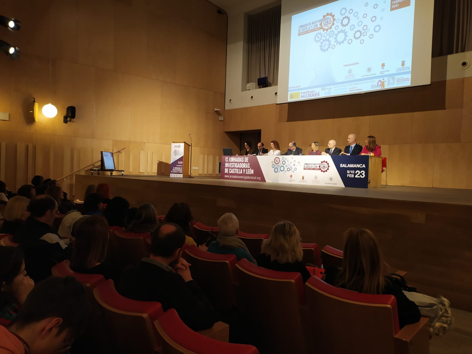 Las investigadoras de Castilla y León muestran en la Universidad de Salamanca su enorme potencial en unas jornadas con cifras récord