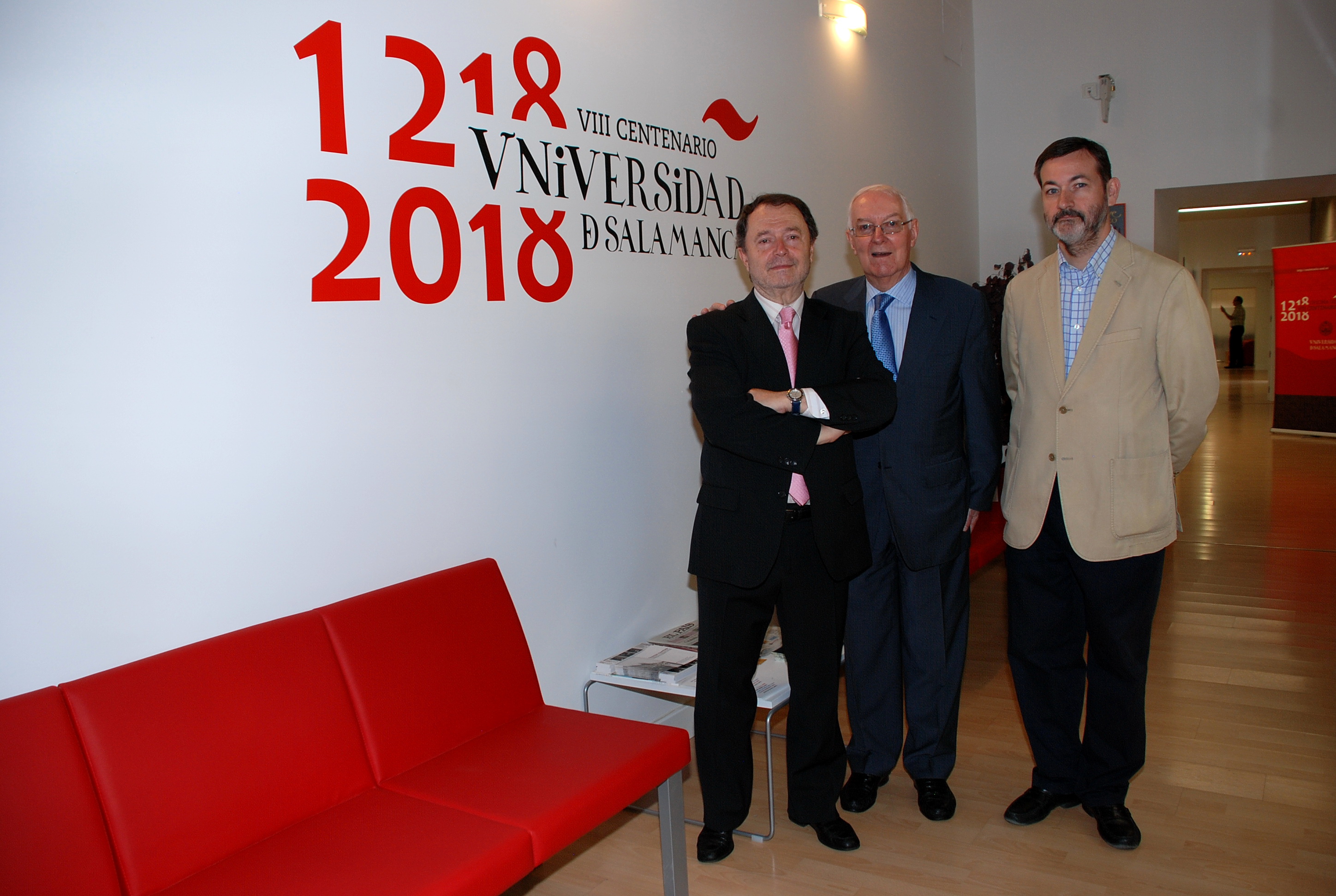 La Universidad de Salamanca recuerda con un vítor la reunión de los directores del Instituto Cervantes