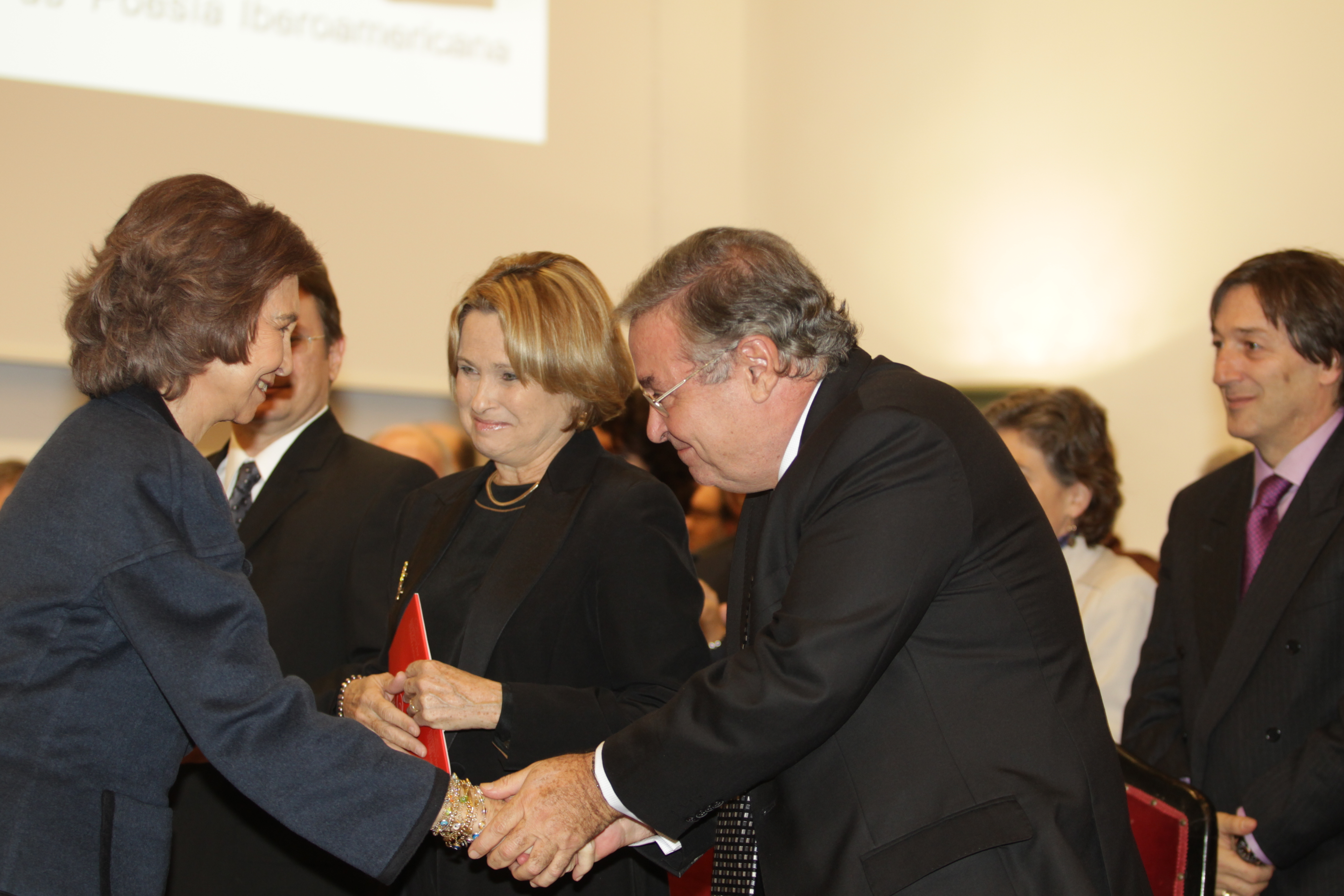 S.M. la reina entrega en la Universidad de Salamanca el XX Premio Reina Sofía de Poesía Iberoamericana