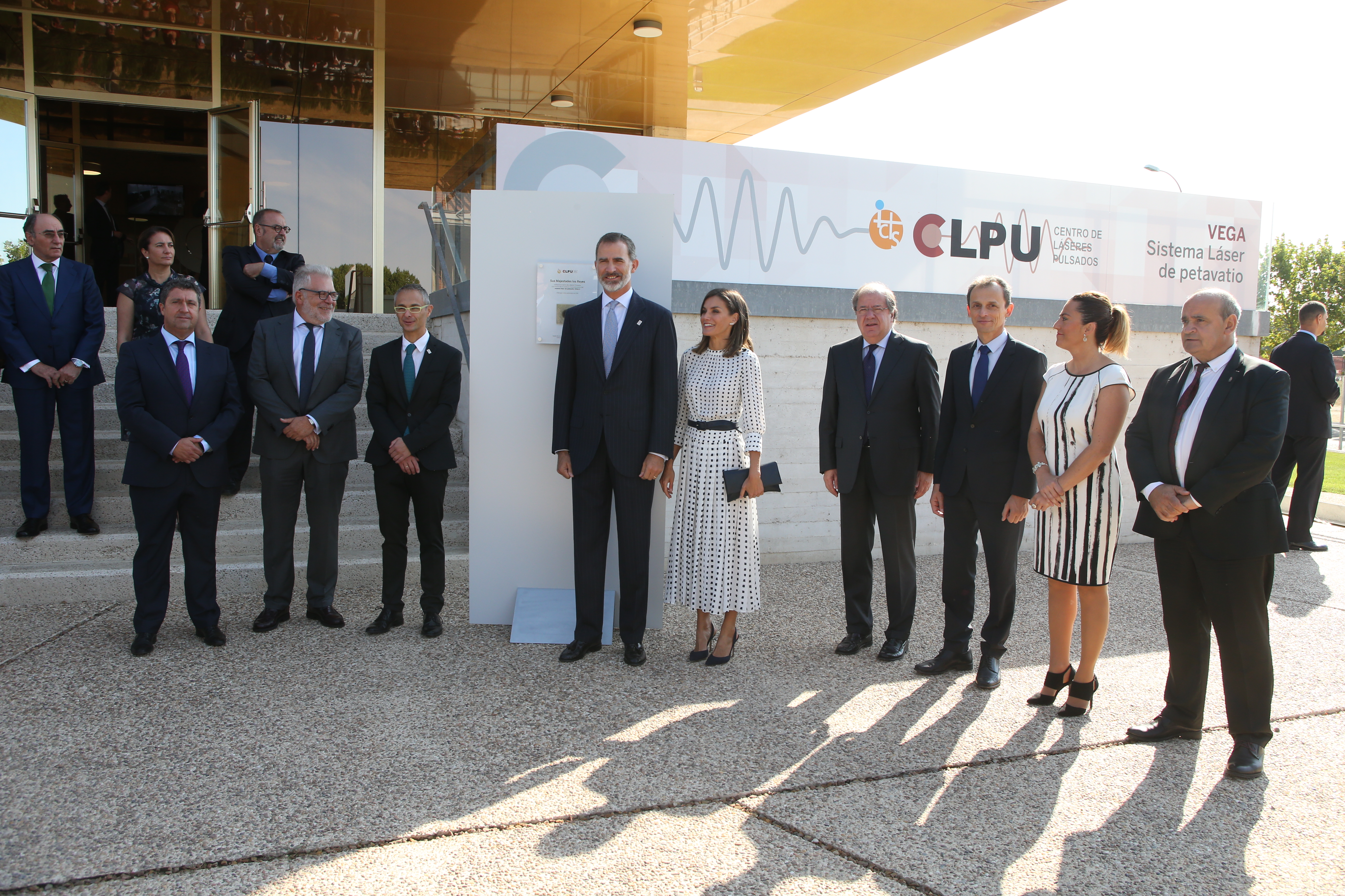 Los Reyes presiden en el Parque Científico de la USAL la puesta en funcionamiento del primer sistema láser de petavatio de España