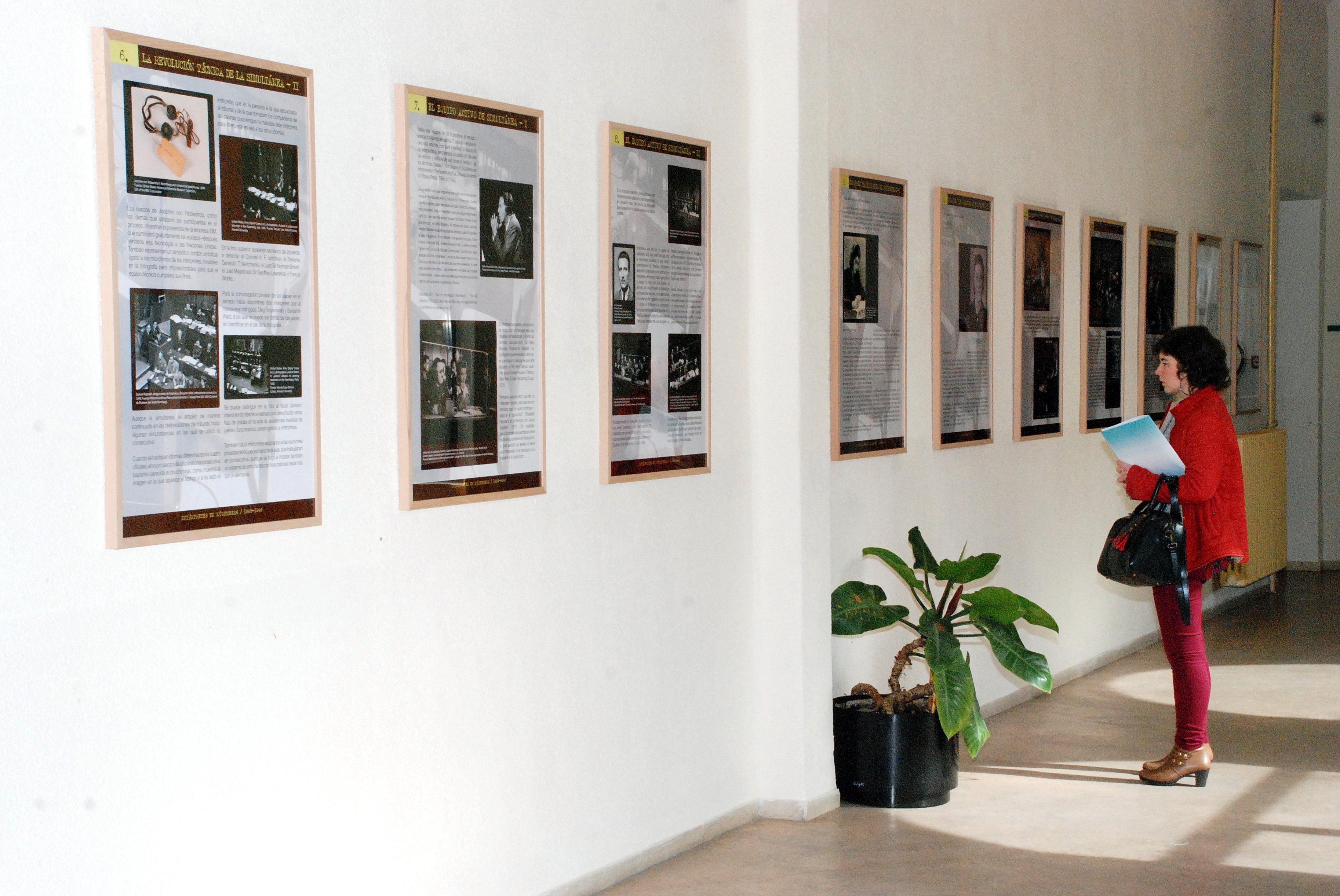 Actividades Culturales rememora el final de la Segunda Guerra Mundial con la exposición ‘Intérpretes en Núremberg 1945-1946’