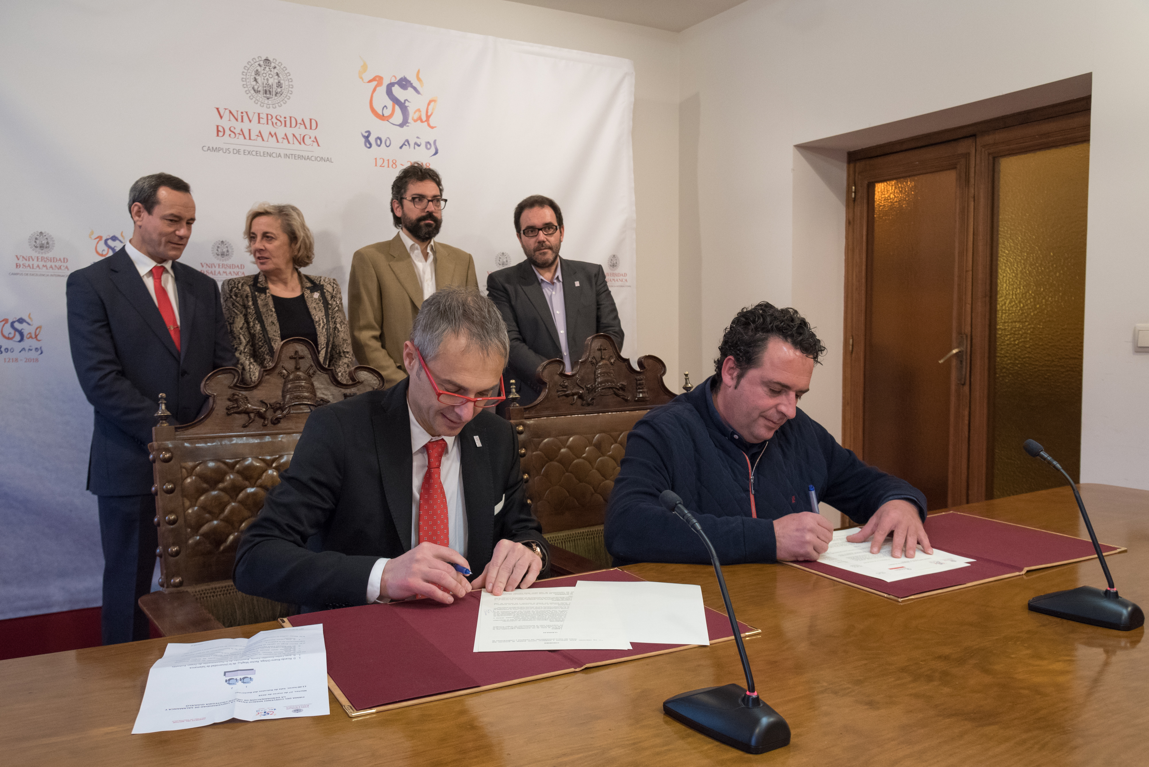 La Universidad de Salamanca y el Consejo Regulador de la D.O.P. Guijuelo rubrican un protocolo de colaboración en el marco del VIII Centenario