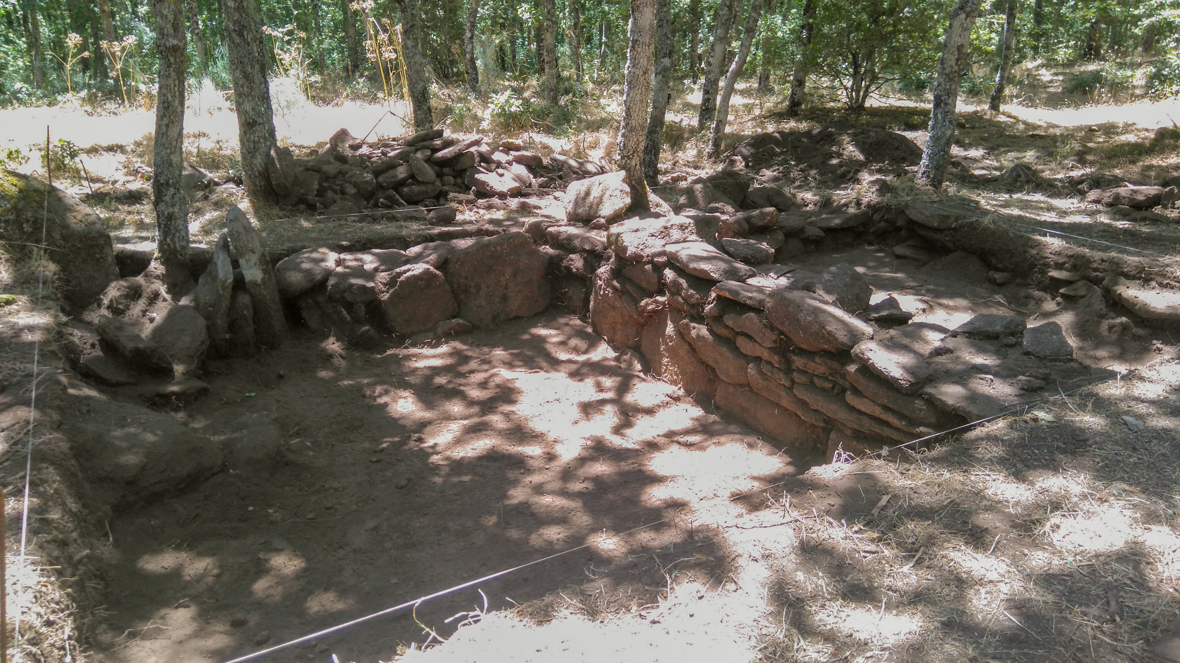 Arqueólogos de la Usal identifican nuevos asentamientos poblacionales de época altomedieval en La Genestosa