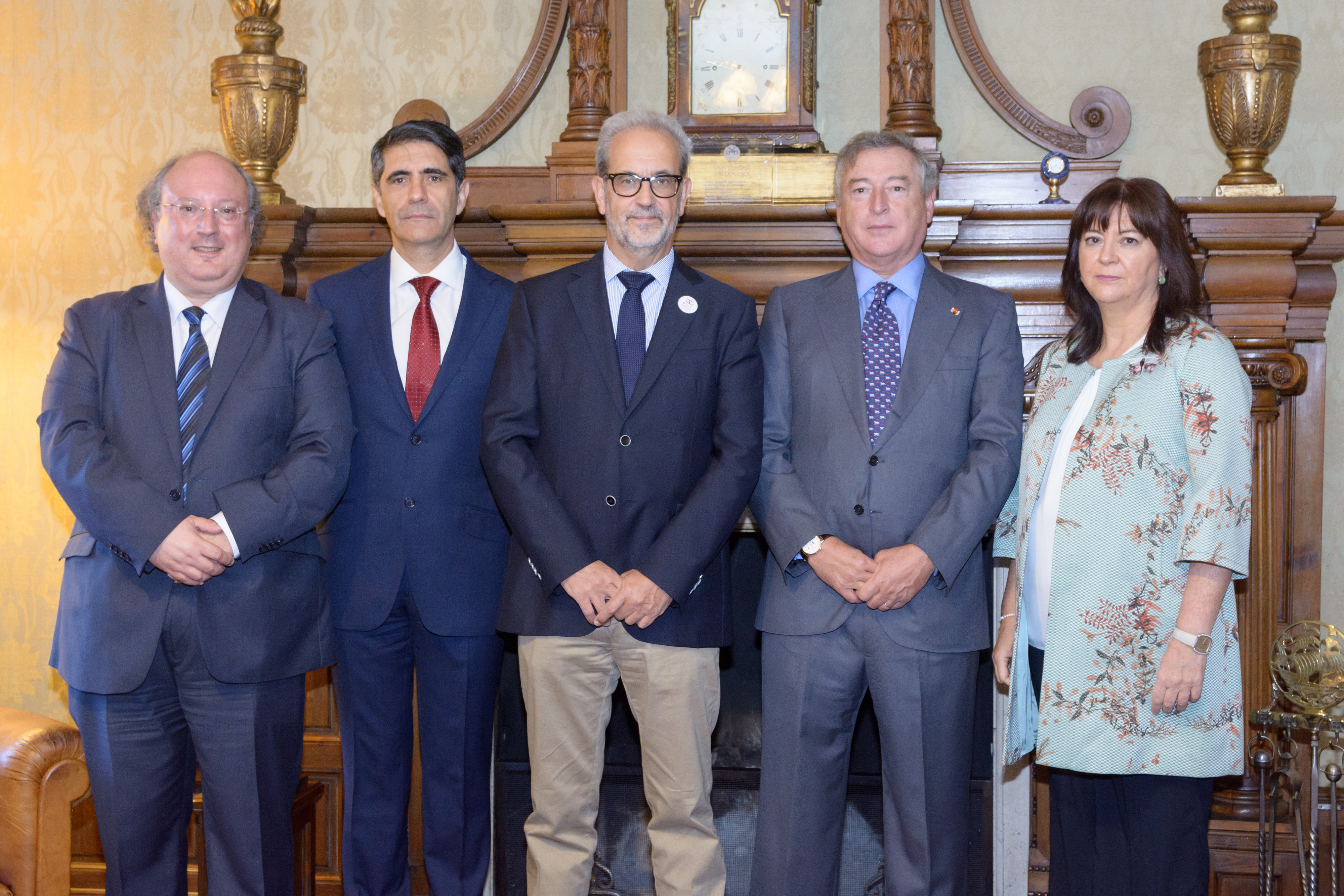 La Universidad de Salamanca y RTVE suscriben un acuerdo para la difusión de las actividades del VIII Centenario