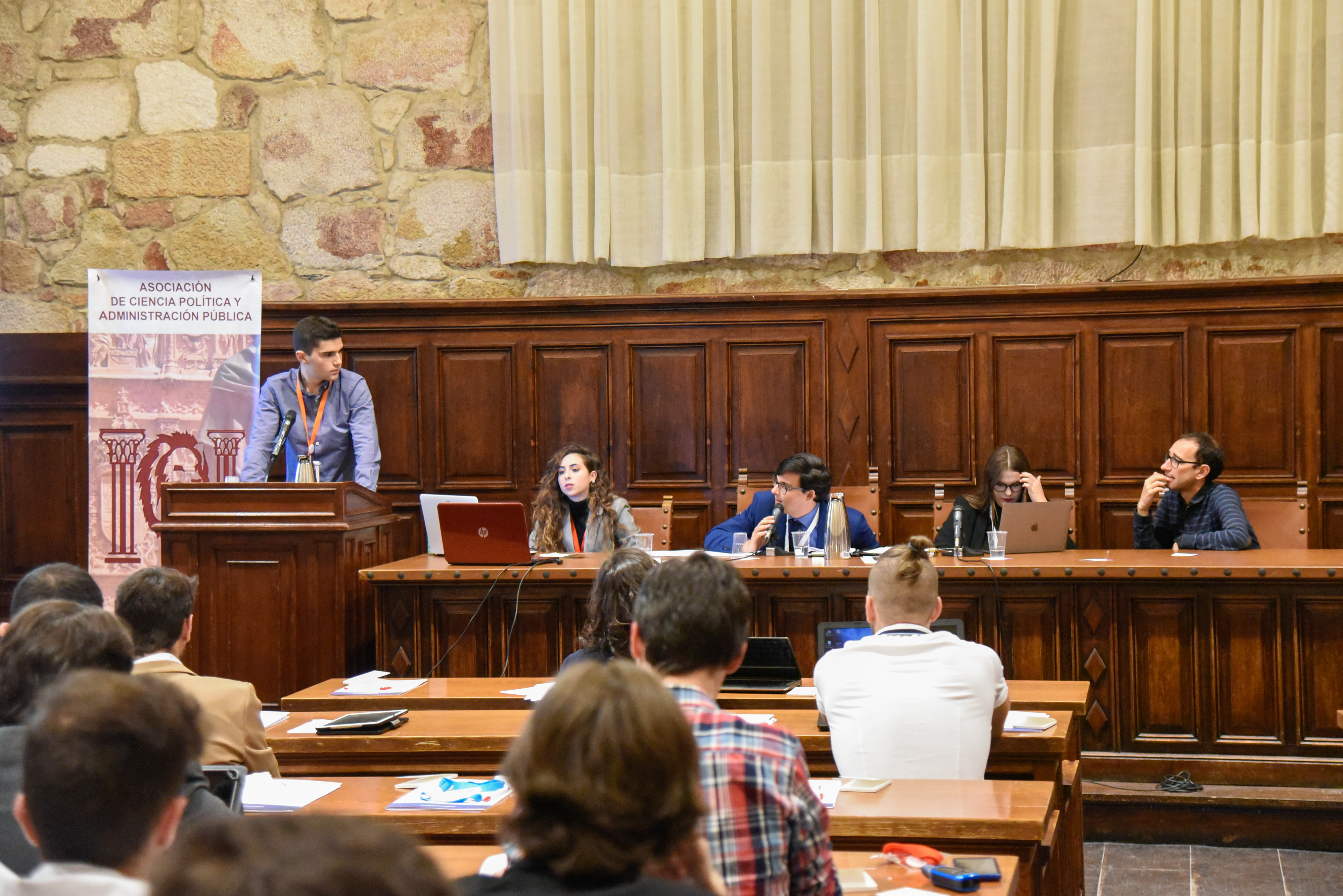 La Universidad de Salamanca celebra la II edición de su Simulación del Congreso de los Diputados (SICOD) con la participación de David Serrada y Encarnación Pérez Álvarez