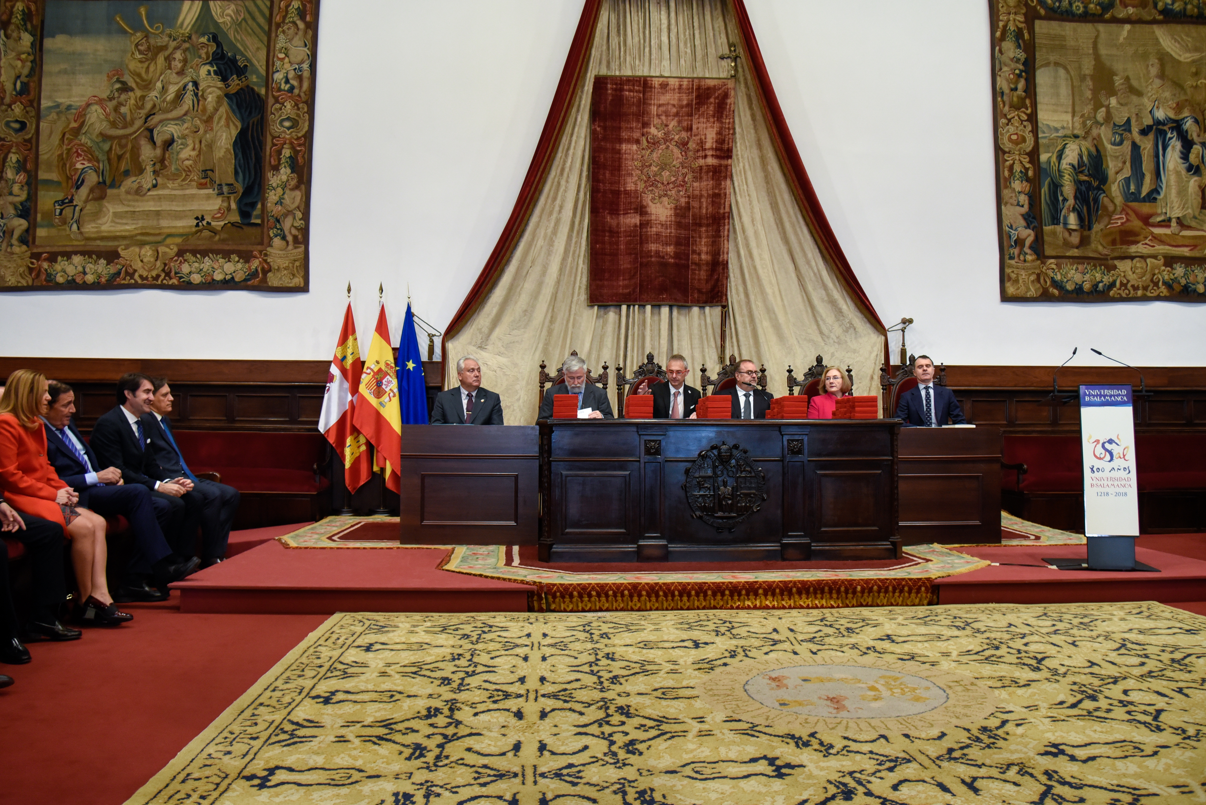 El Paraninfo acogió el acto de homenaje a las víctimas del terrorismo.