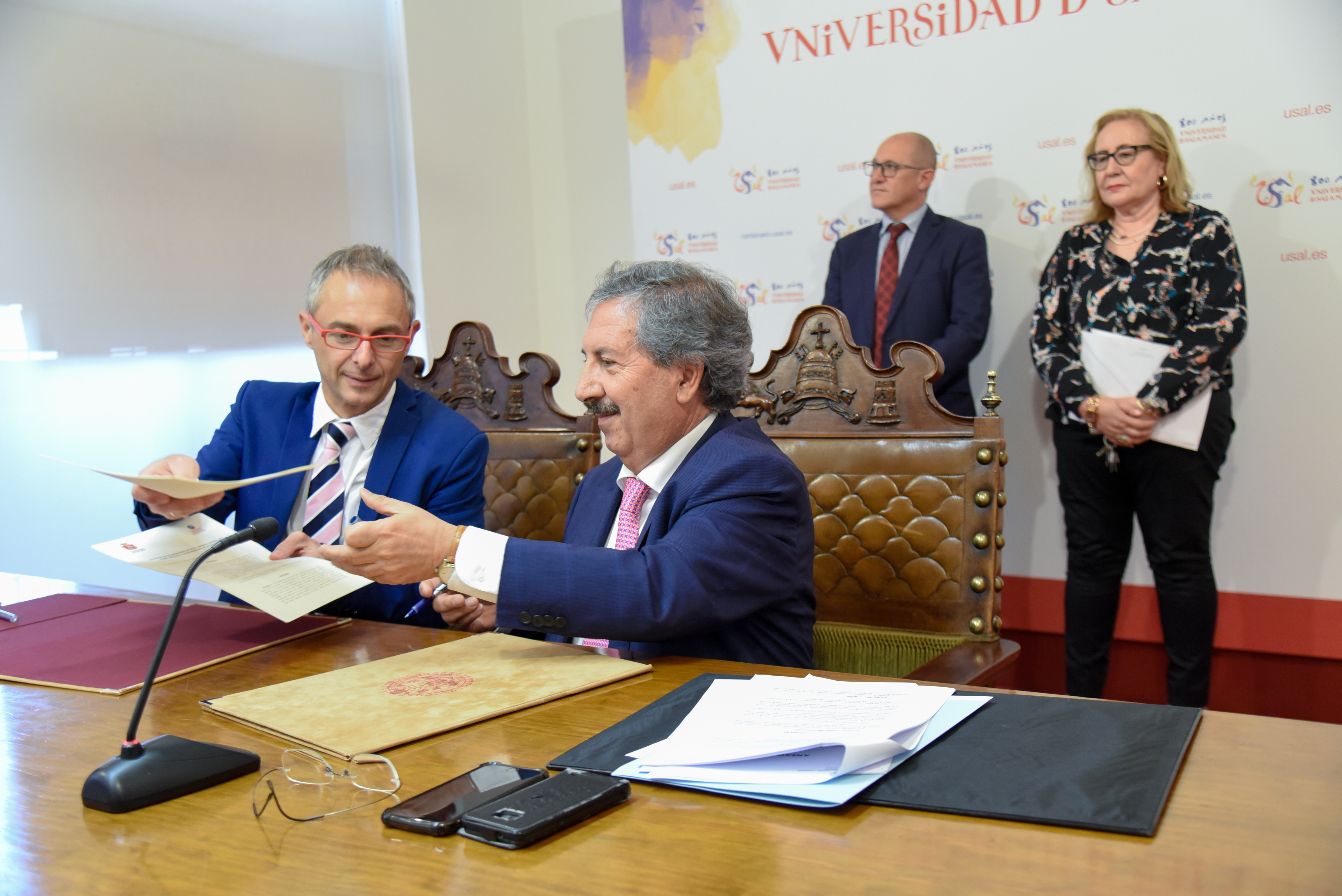 La Universidad de Salamanca y el Consejo General del Poder Judicial firman un convenio para impulsar la investigación y la docencia