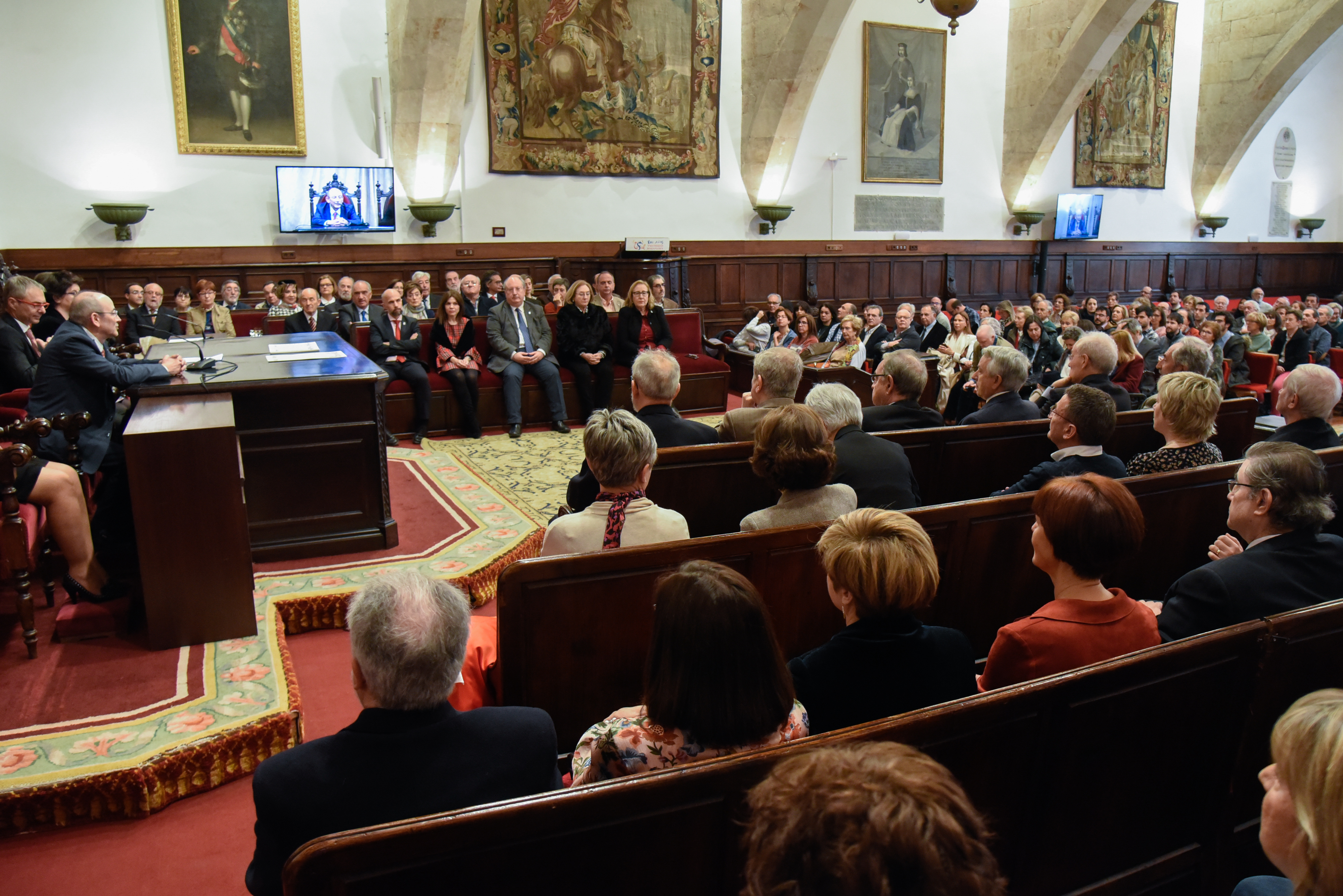 La Universidad de Salamanca rinde homenaje al Personal Docente e Investigador jubilado y entrega los premios ‘María de Maeztu’ y ‘Beatriz Galindo