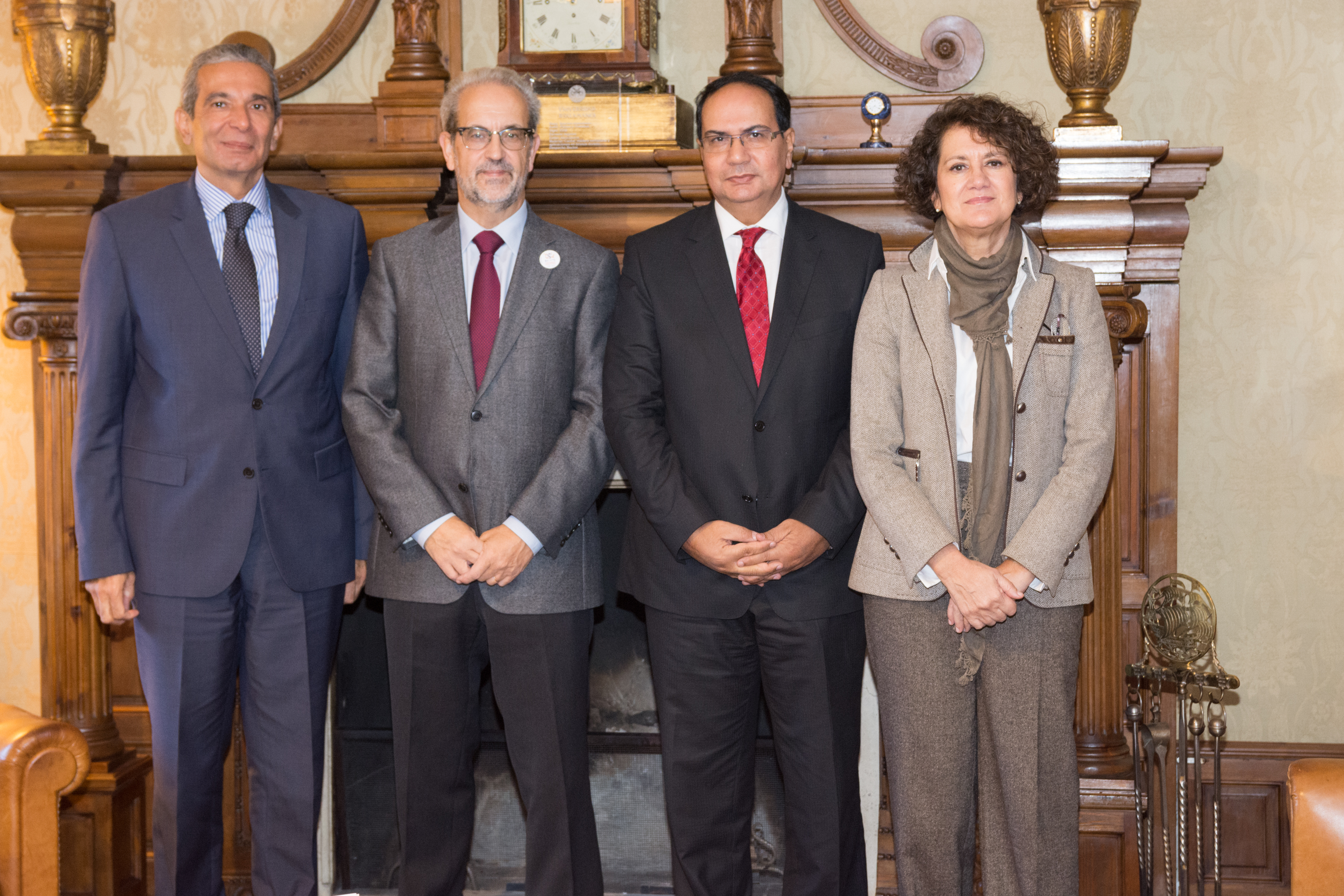 El rector de la Universidad de Salamanca recibe al embajador y al presidente de la Organización Nacional de Institutos y Hospitales Universitarios de Egipto