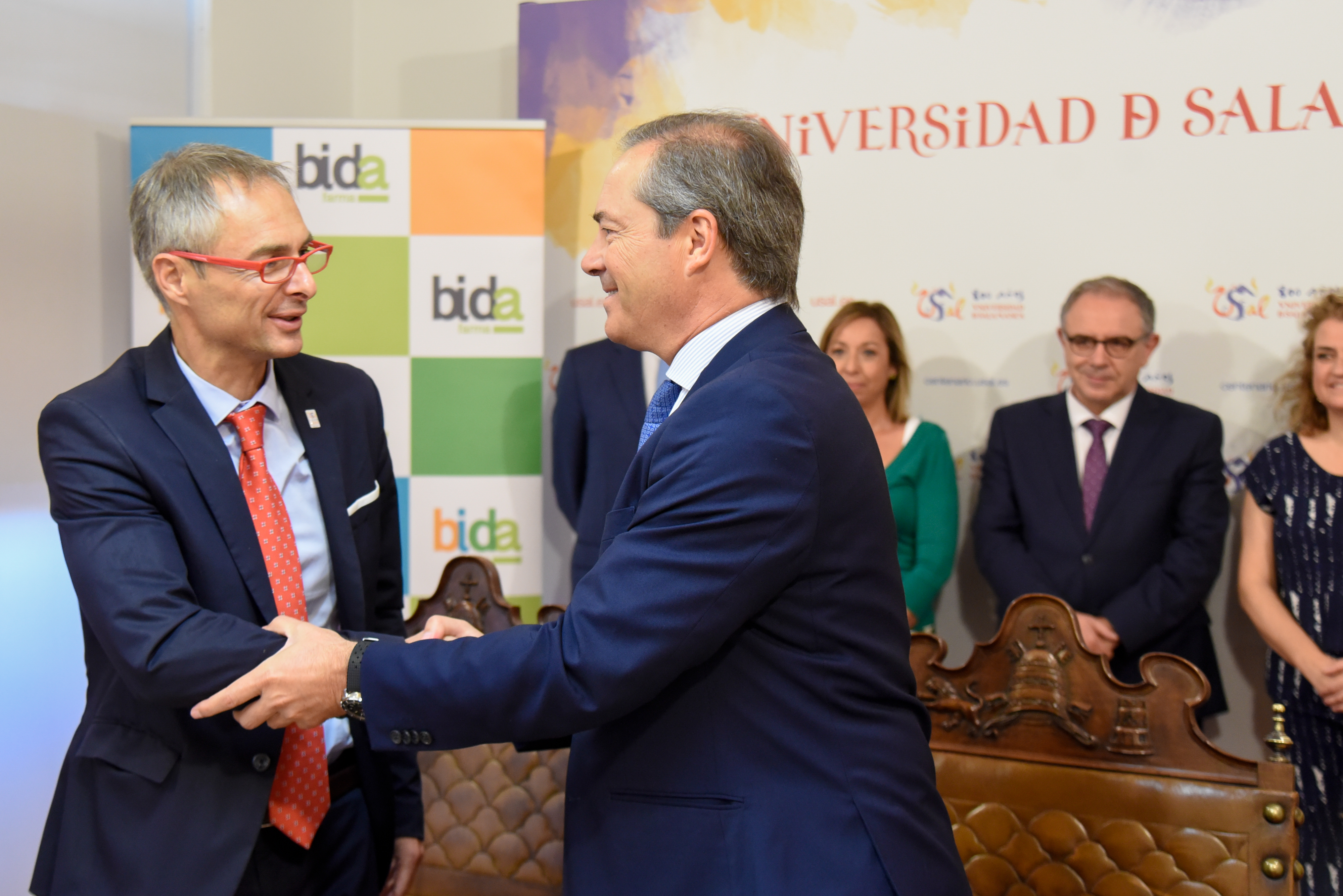 La Universidad de Salamanca y Bidafarma impulsarán la realización de actividades culturales, educativas, editoriales y científicas