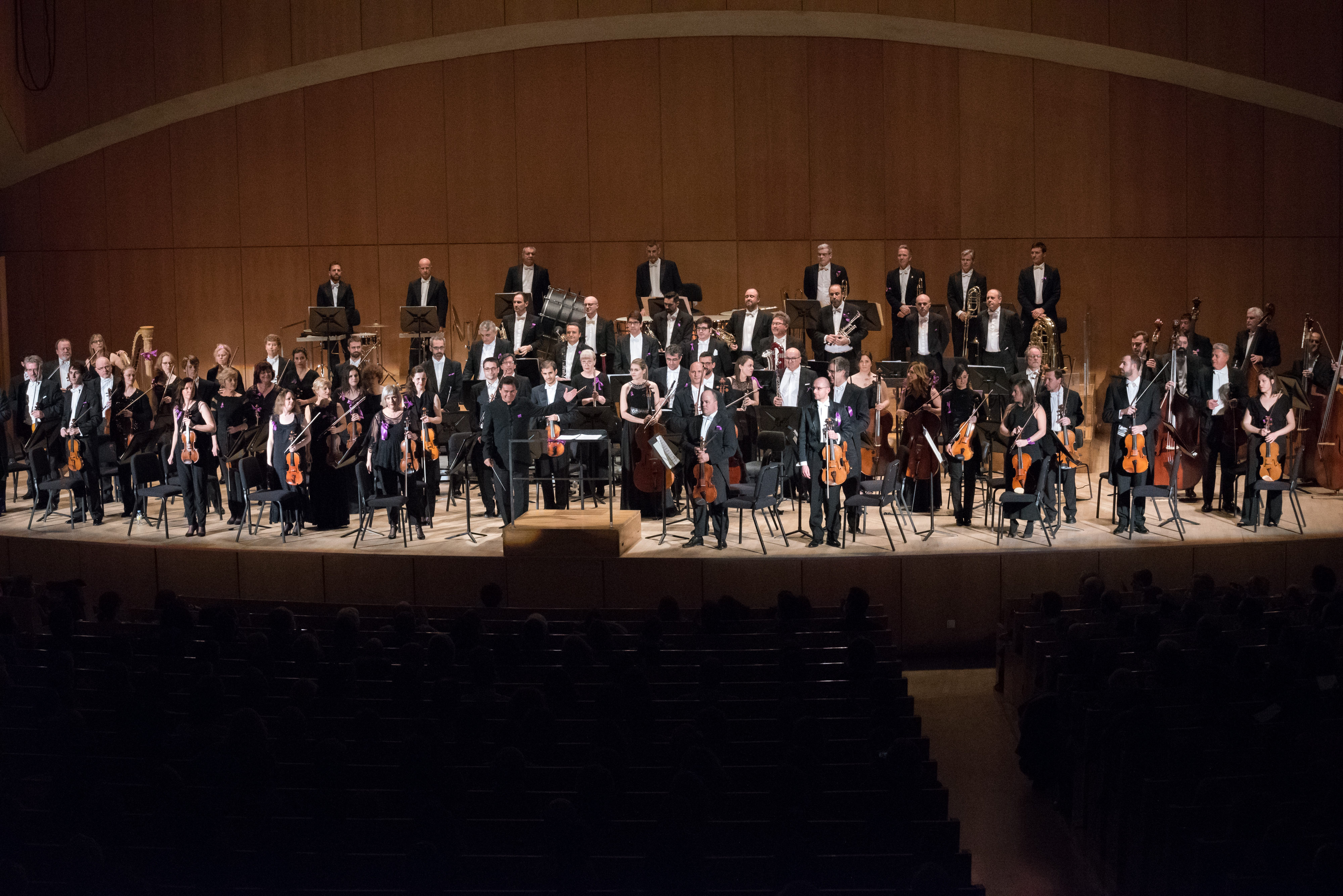 La Orquesta Sinfónica de Castilla y León interpreta a Gombau, Dvorák y Brahms para conmemorar el VIII Centenario