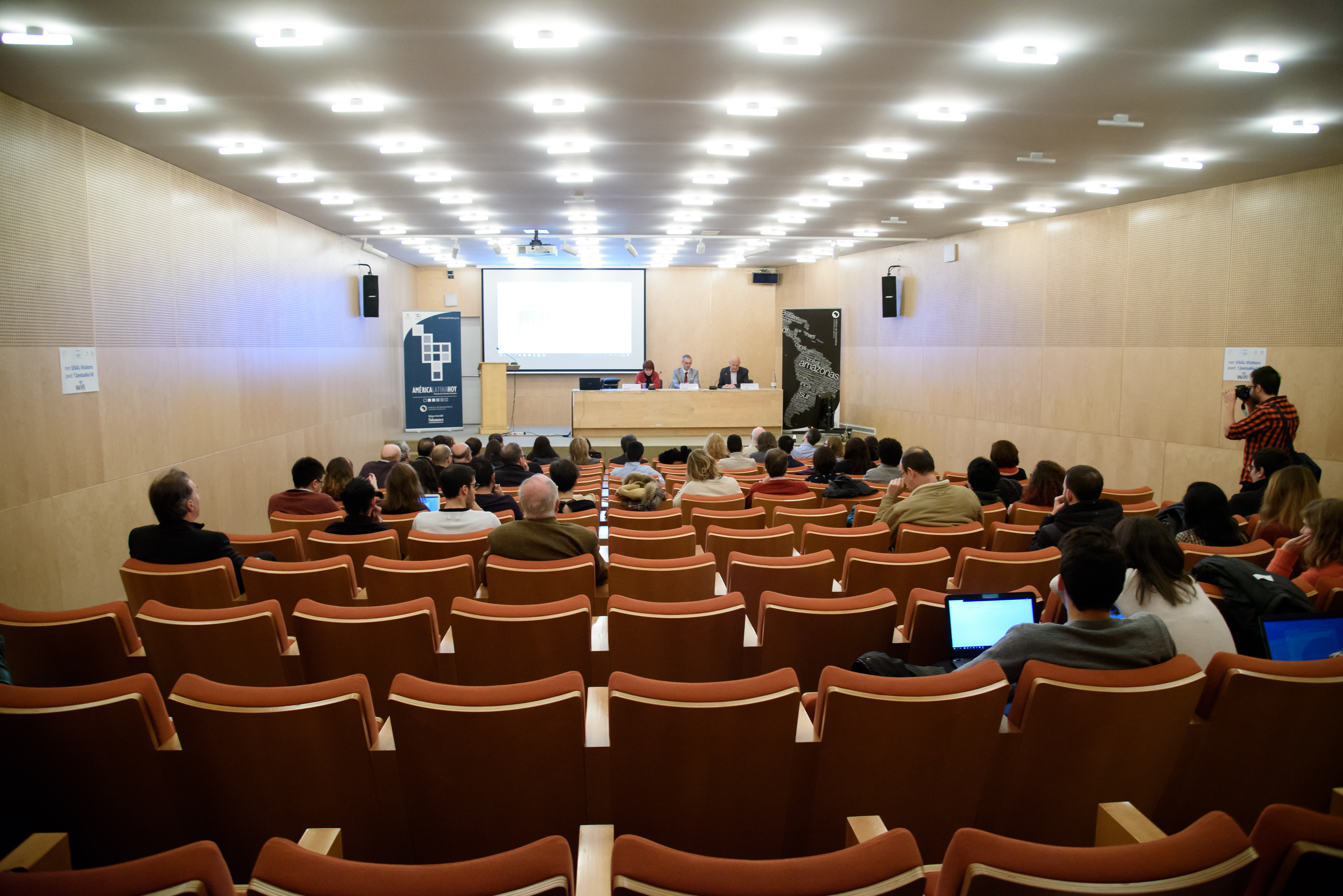 El VIII Centenario de la Universidad de Salamanca se detiene a analizar las élites y el liderazgo político en Europa y América Latina