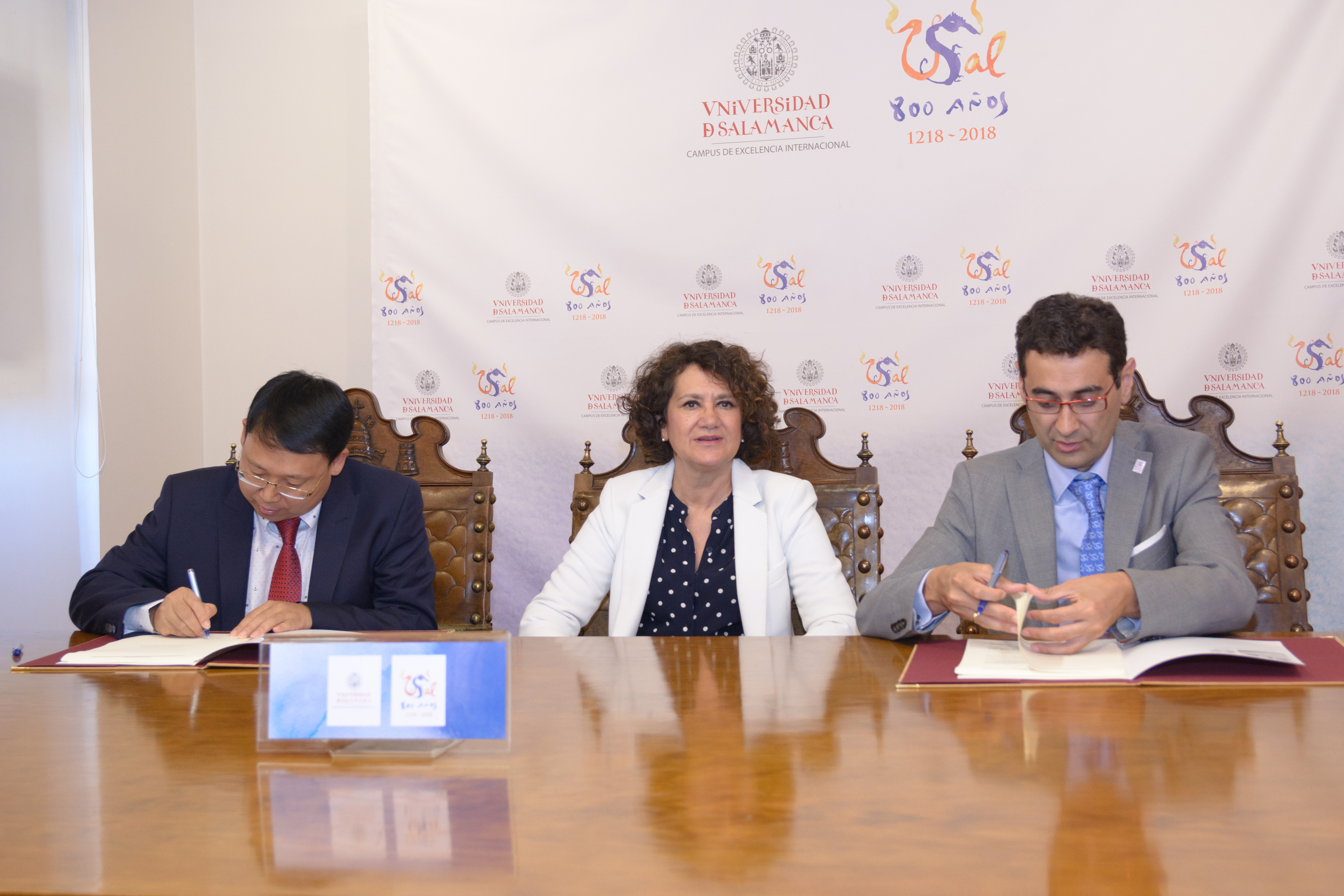 La Universidad de Salamanca acuerda la apertura de la primera franquicia asiática de sus Escuelas de Lengua Española en Zhengzhou, China