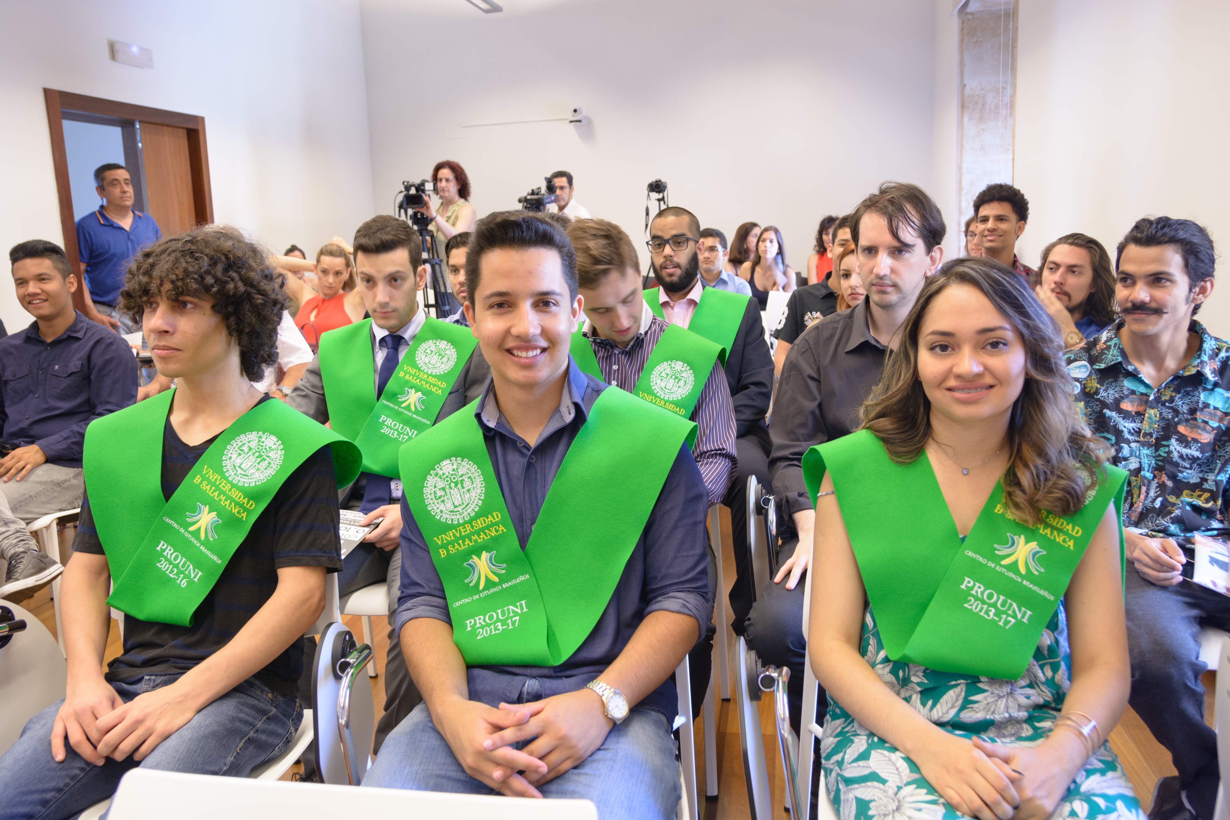 Diez alumnos brasileños del programa Prouni celebran su graduación en la Universidad de Salamanca
