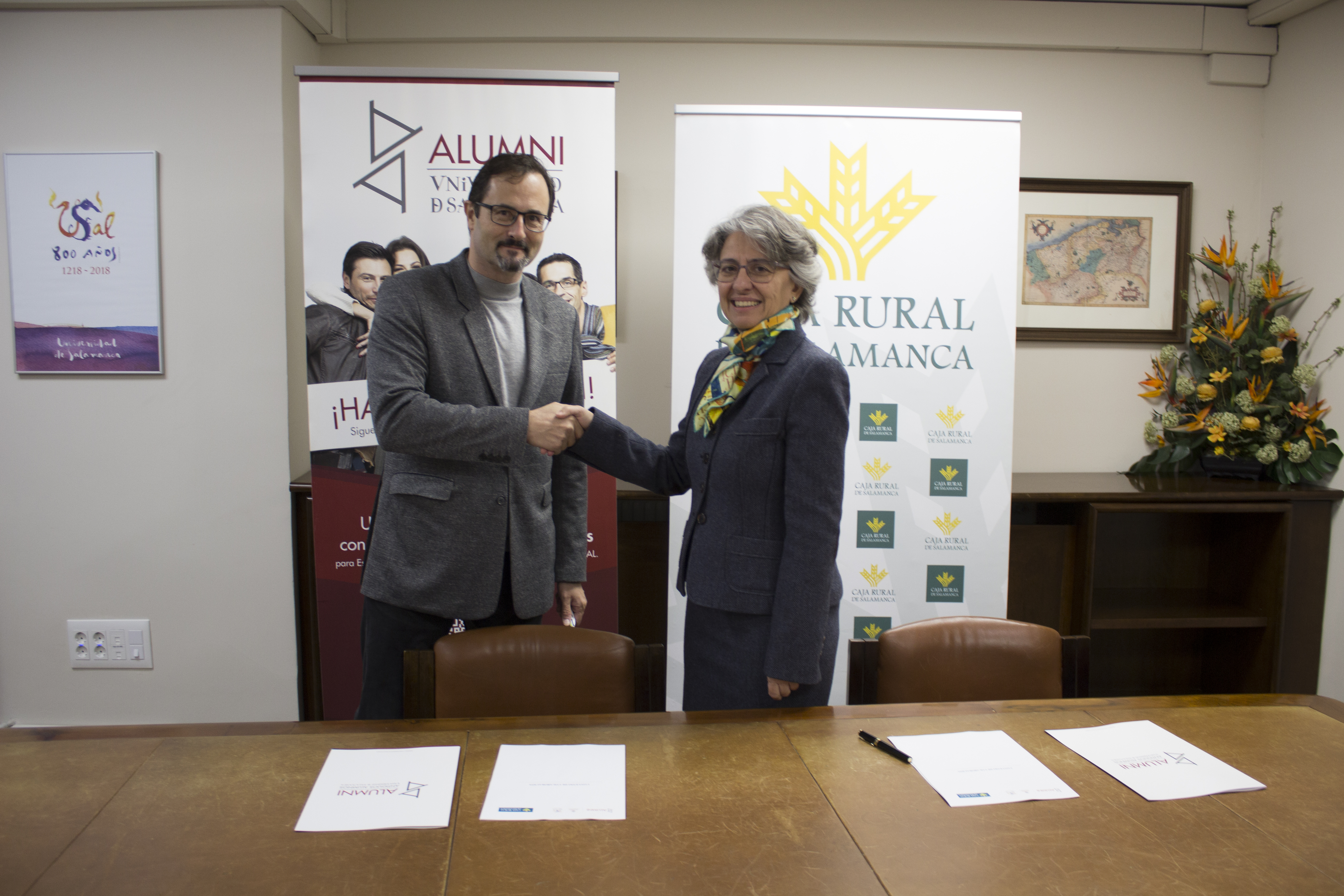 Alumni–Universidad de Salamanca y Caja Rural de Salamanca renuevan su convenio de colaboración