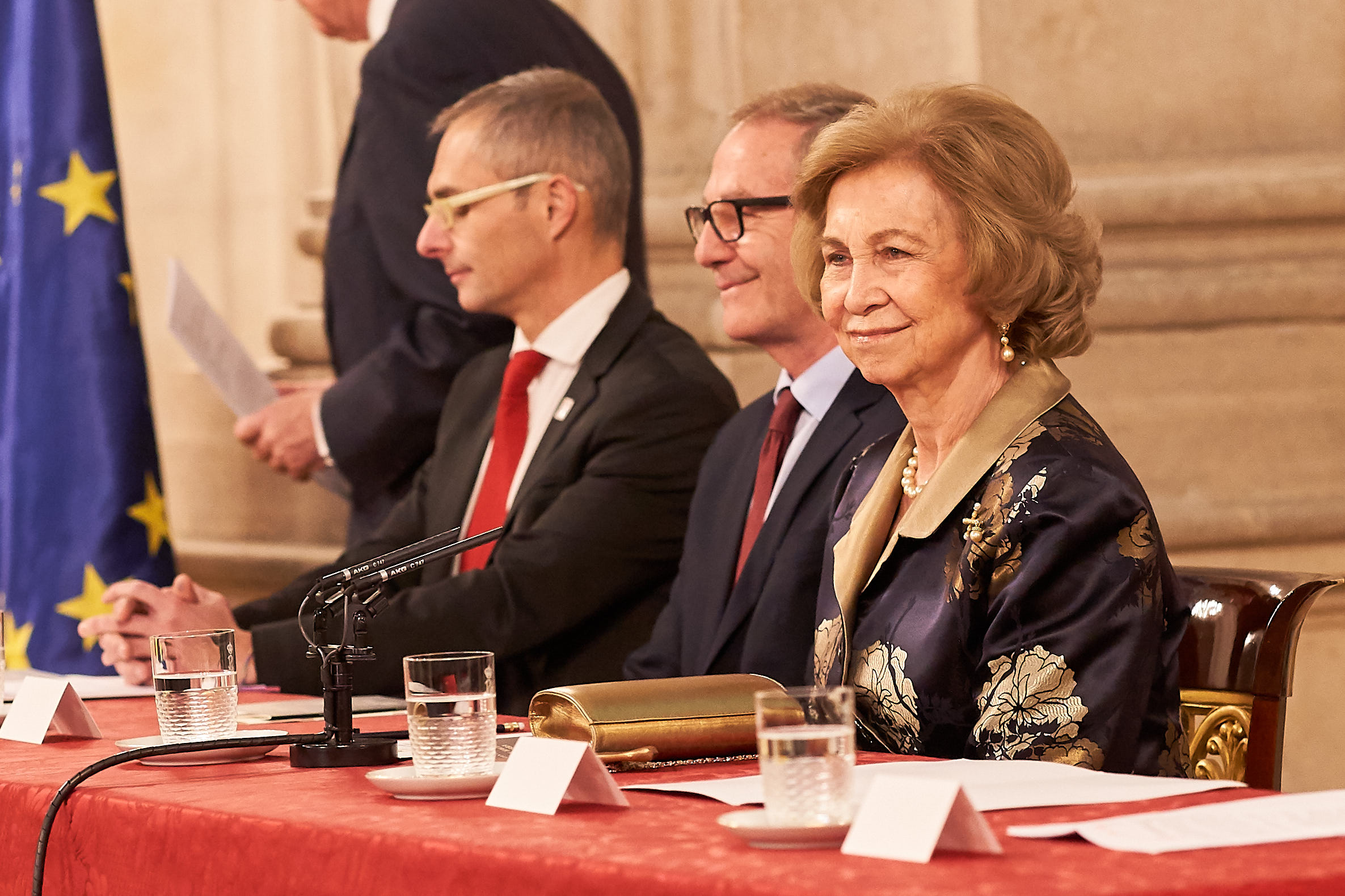 La Reina Sofía entrega Premio de Poesía Iberoamericana que lleva su nombre al poeta catalán Joan Margarit