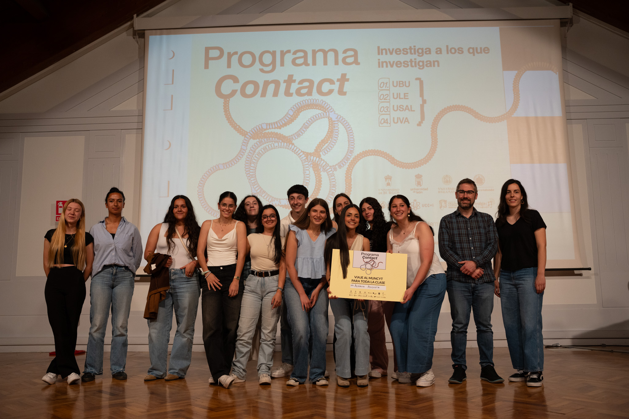 Concluye con éxito “Contact”, el programa regional que conecta a jóvenes con la ciencia coordinado por la USAL