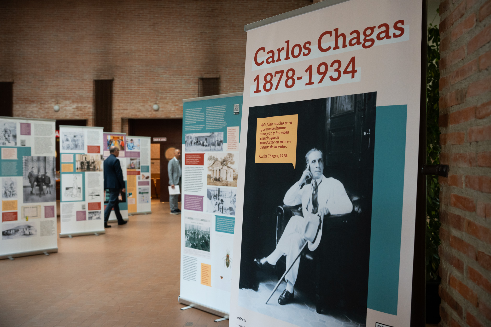 La Facultad de Farmacia homenaje al prestigioso científico brasileño Carlos Chagas