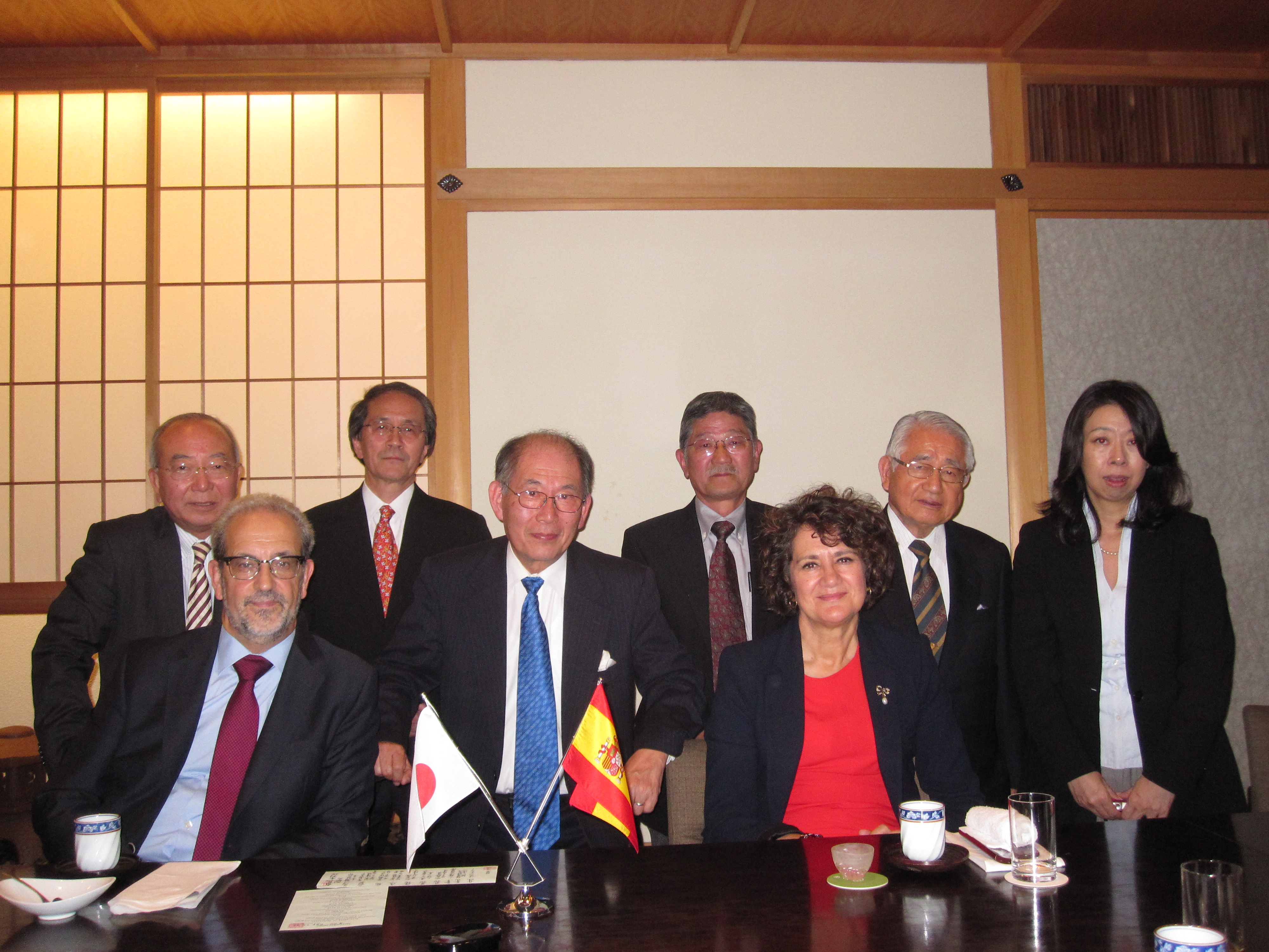 Los emperadores de Japón reciben a la delegación de la Universidad de Salamanca
